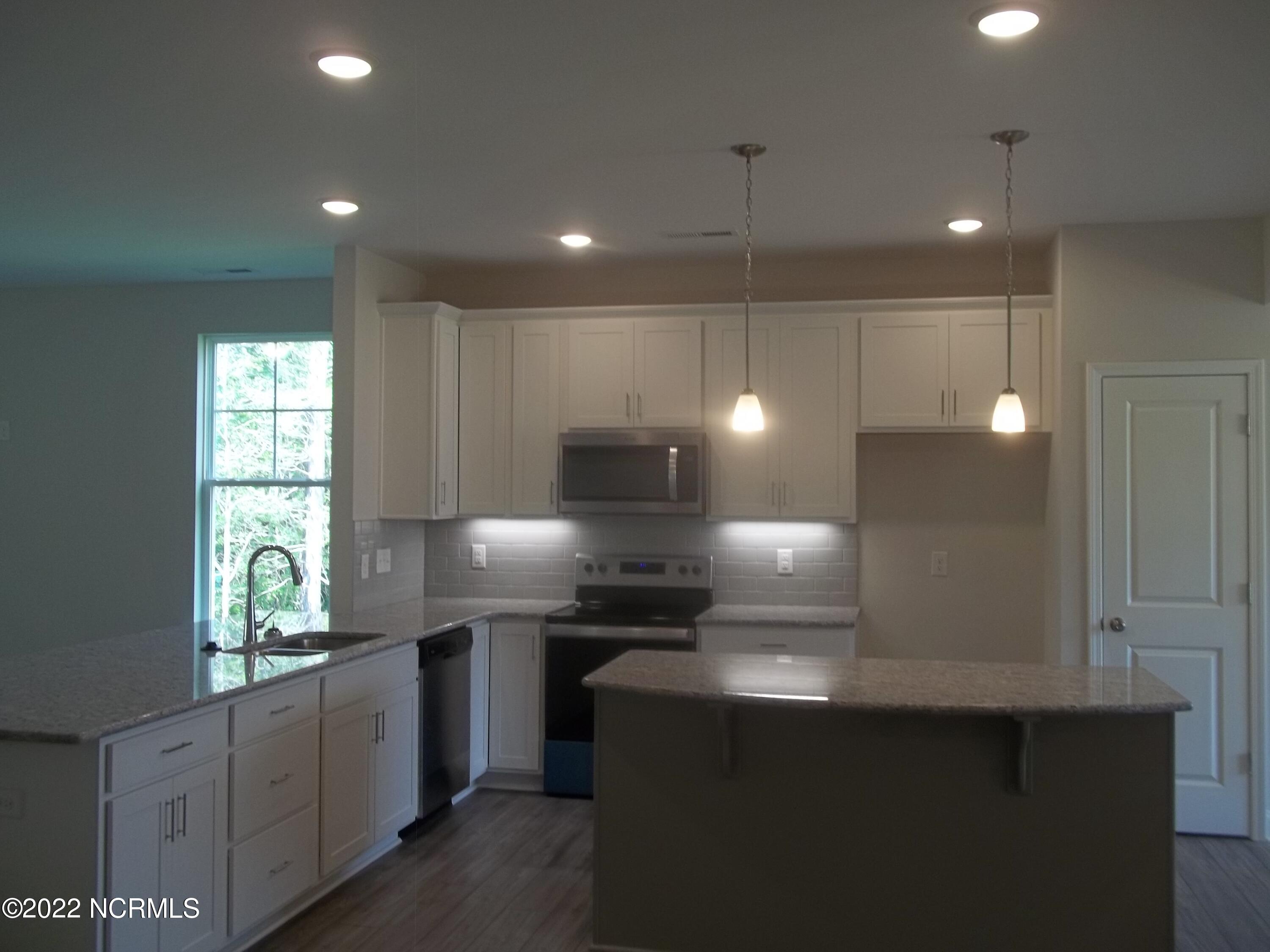 925 W W Arboria Drive