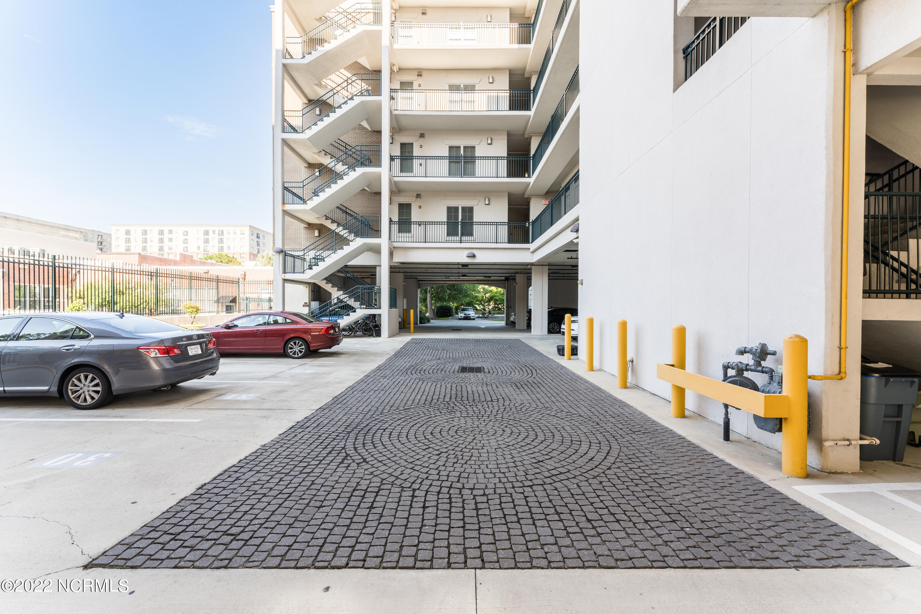 124 Walnut Street Unit: 304