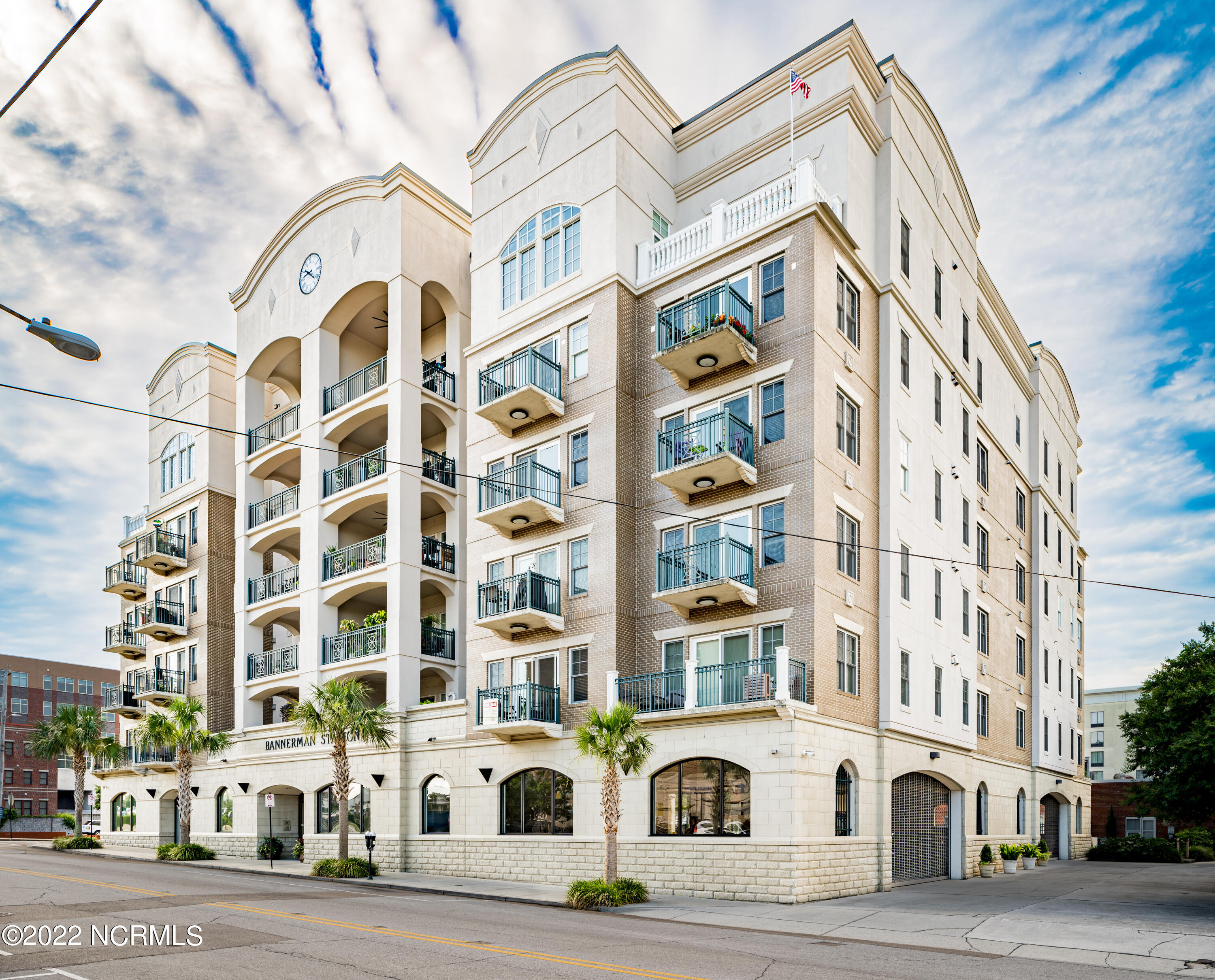 124 Walnut Street Unit: 304