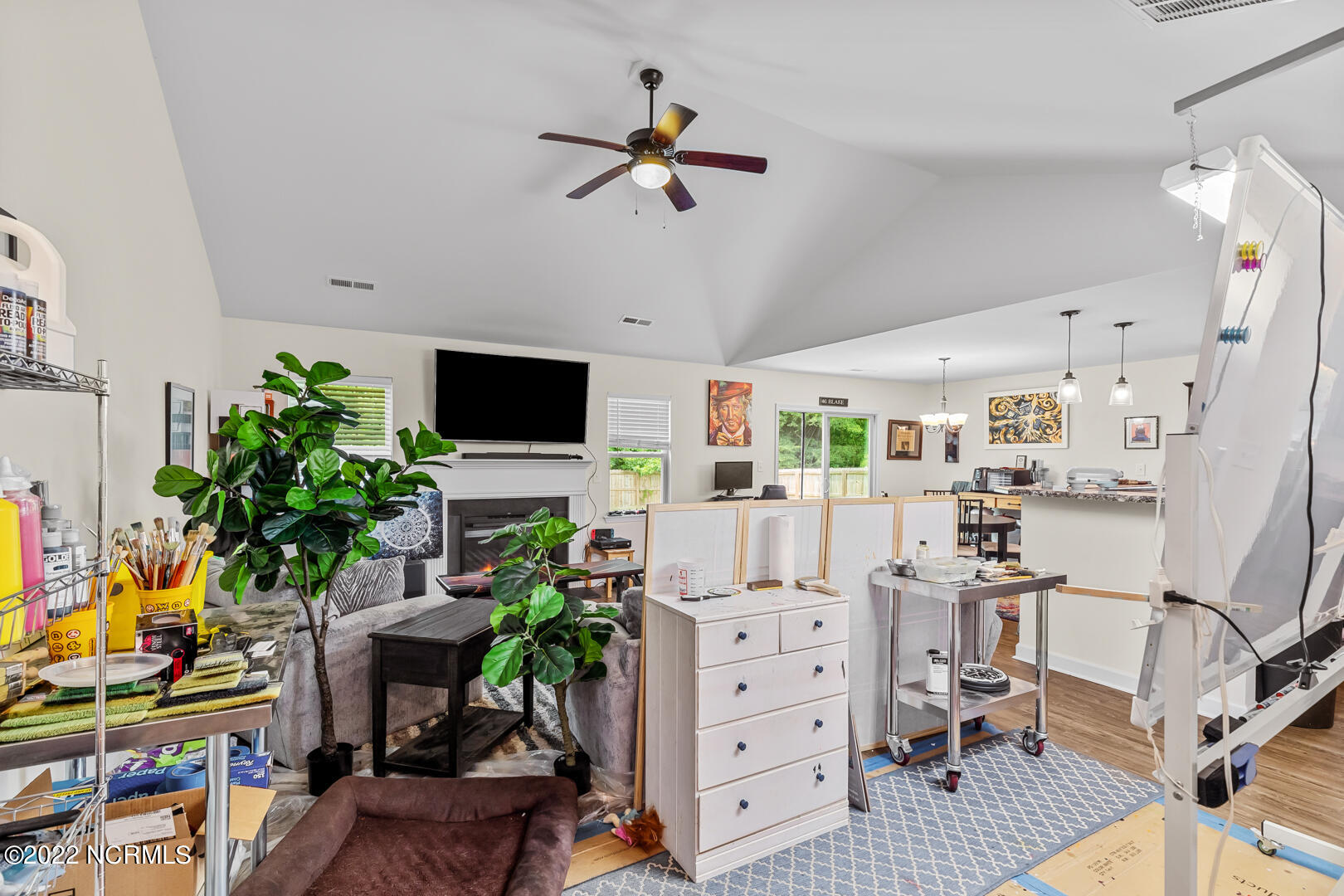 216 Gladstone Drive