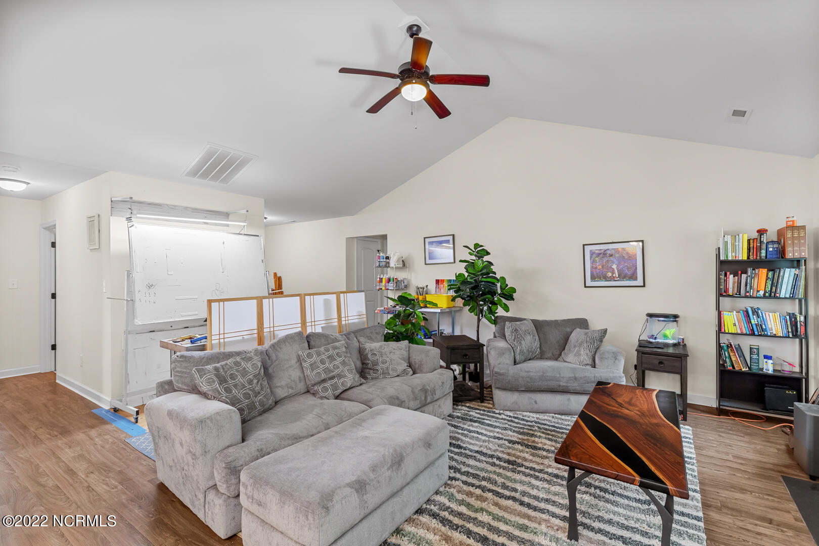 216 Gladstone Drive