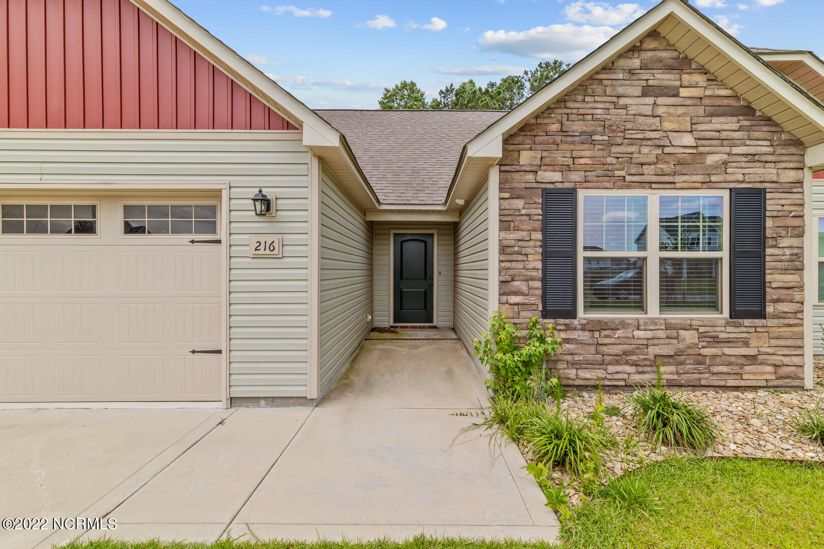 216 Gladstone Drive