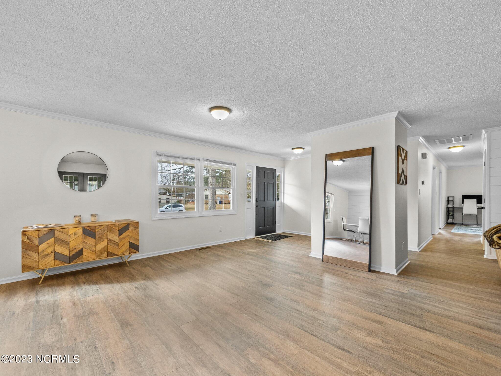 301 King Richard Court