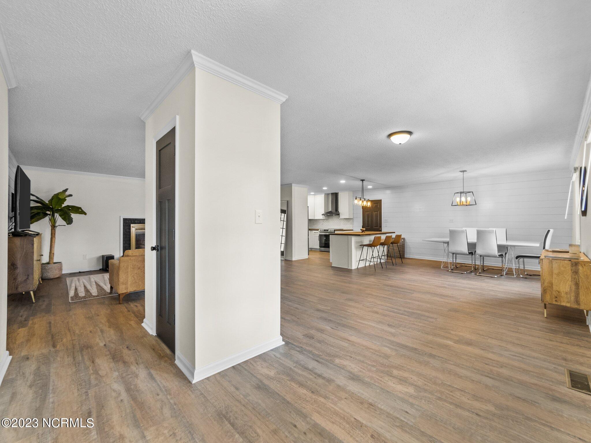 301 King Richard Court