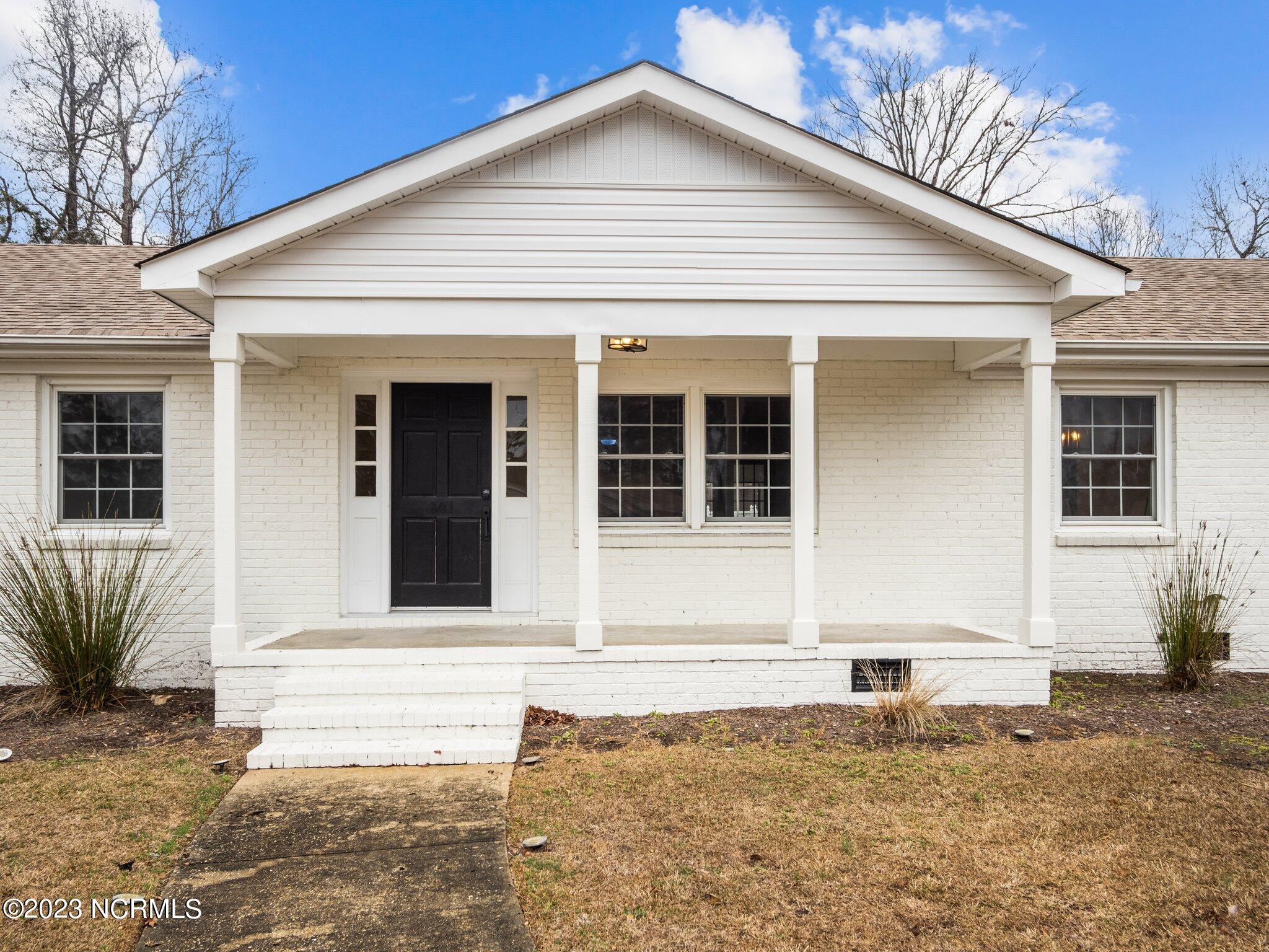 301 King Richard Court