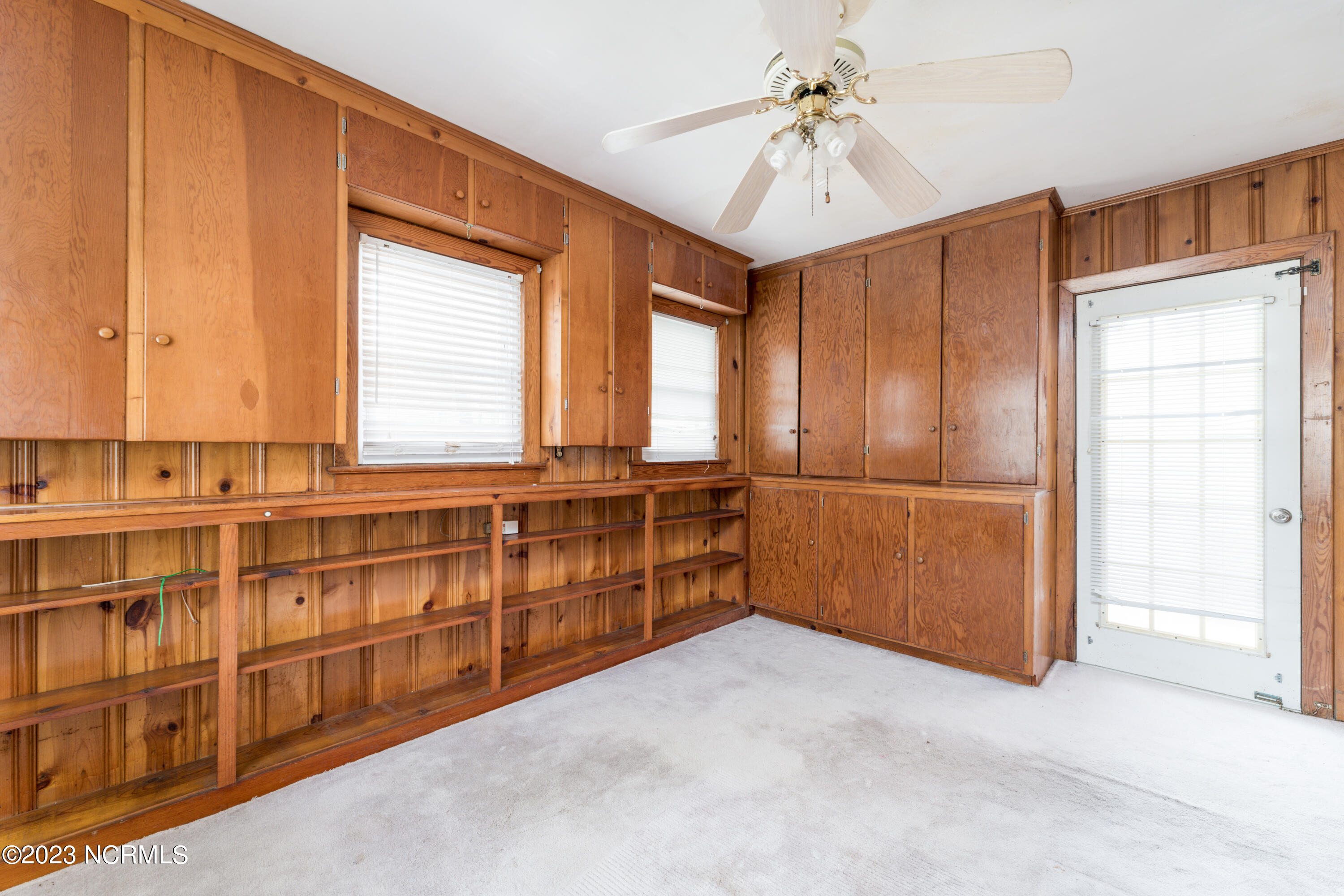 303 N Cowan Street