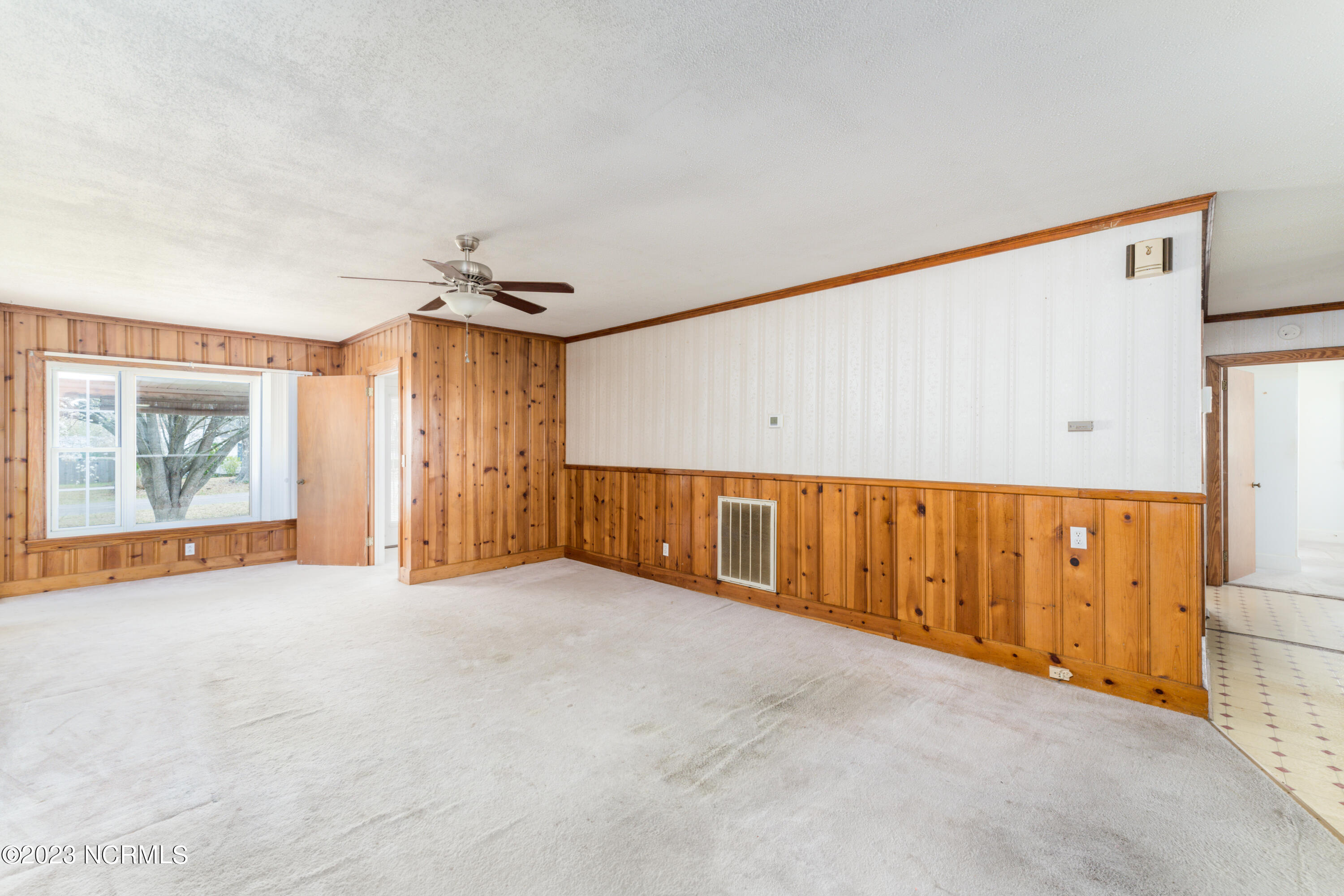 303 N Cowan Street