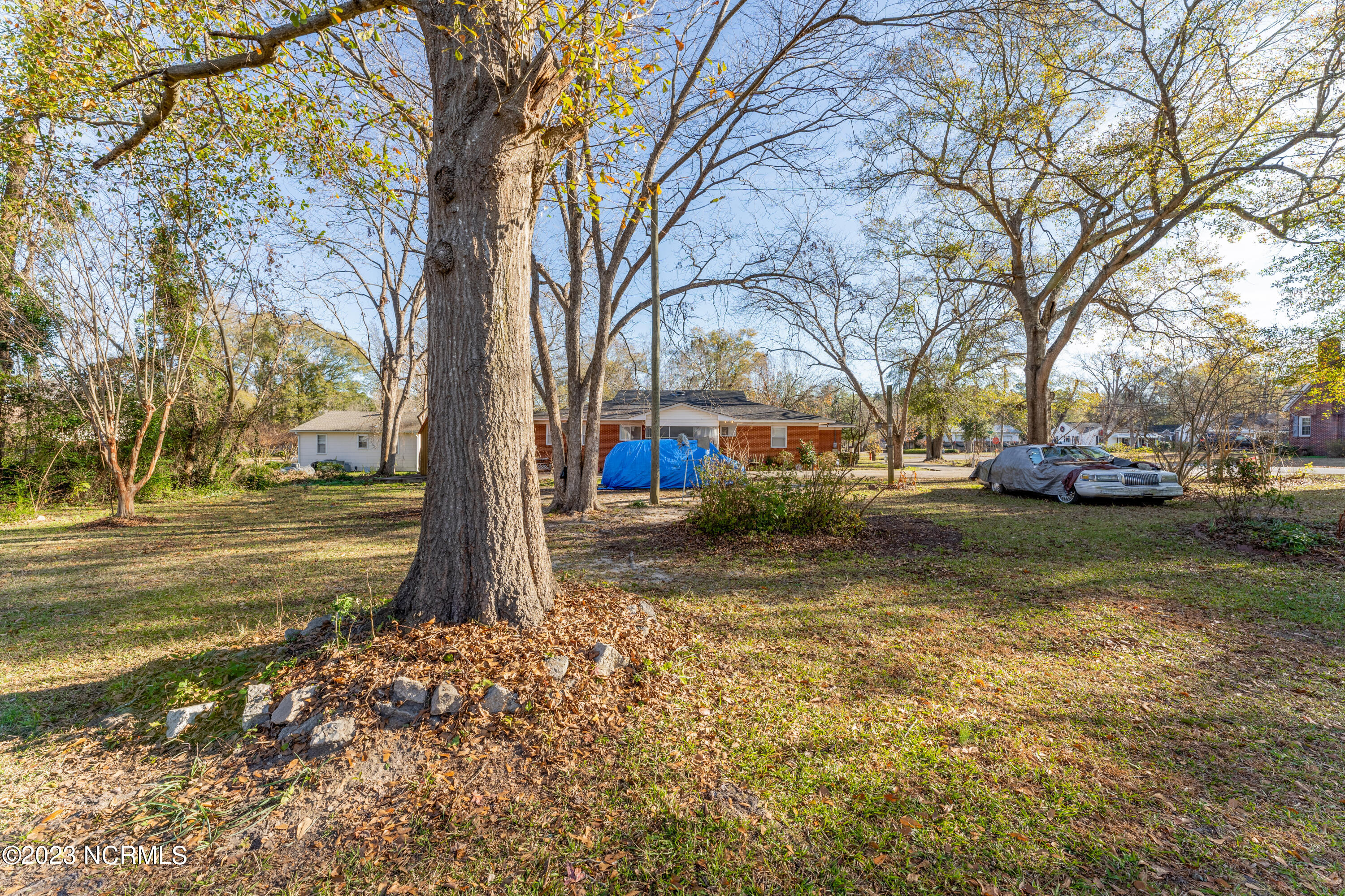 303 N Cowan Street