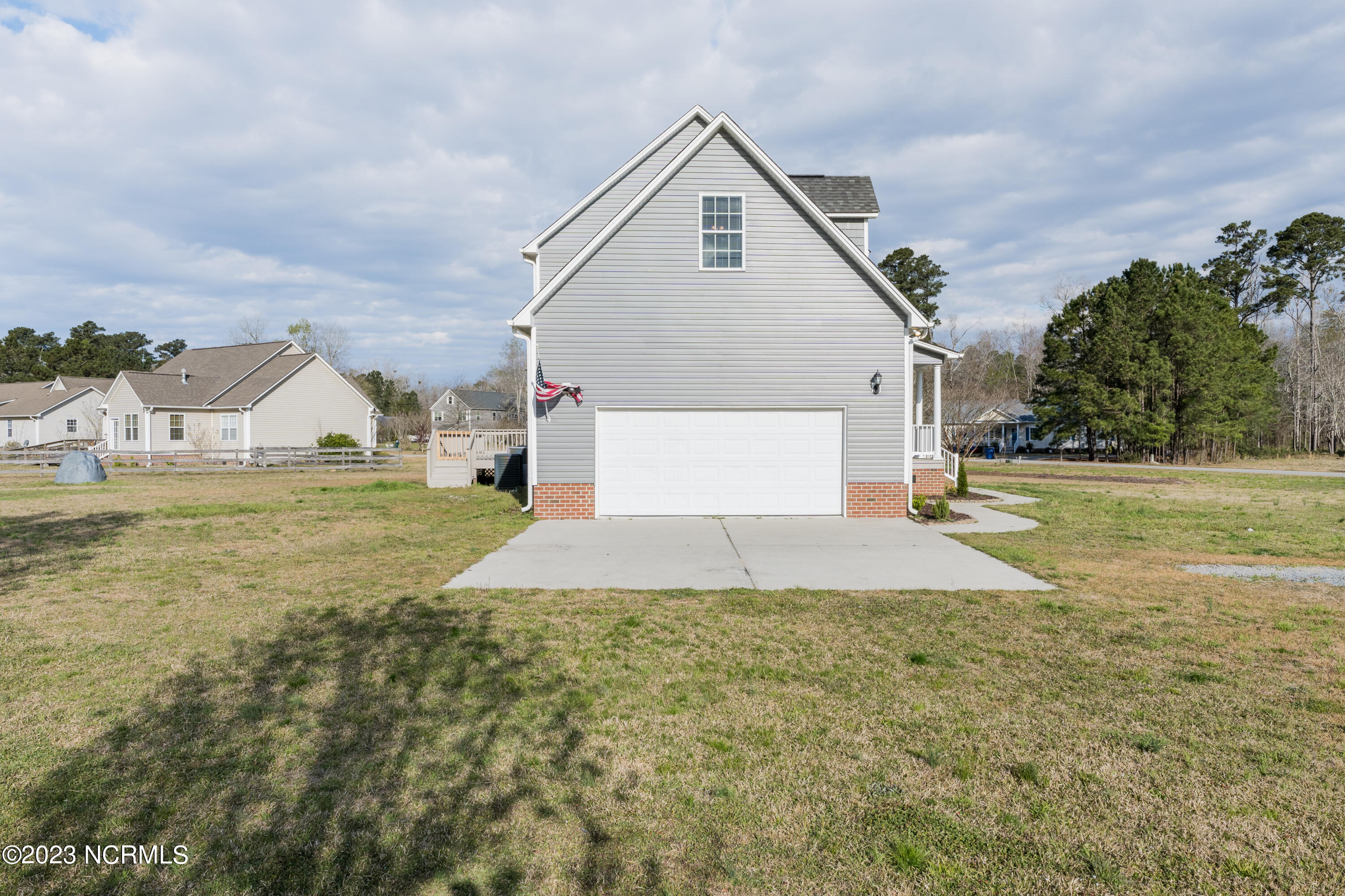 337 Oakmont Drive