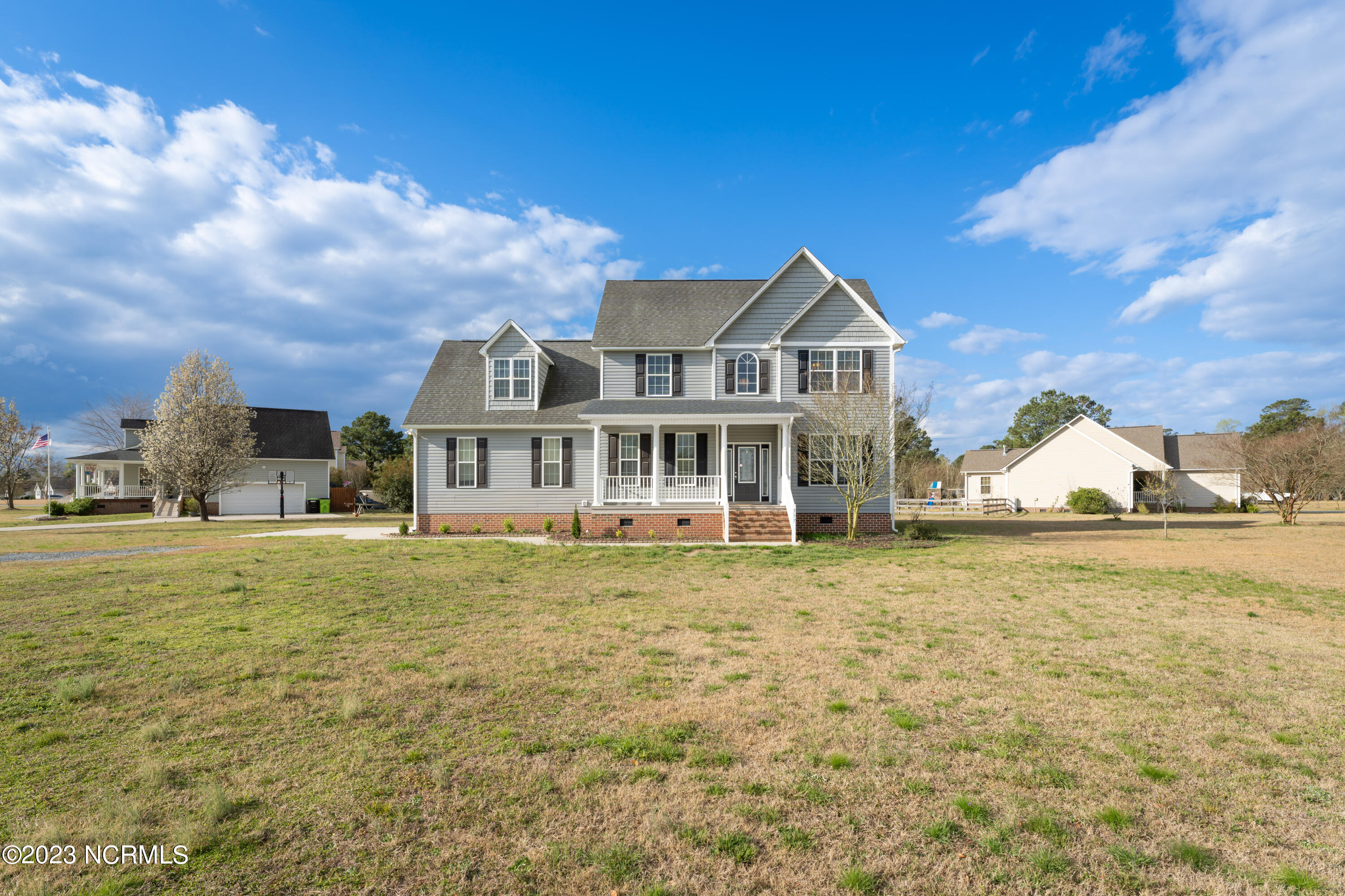 337 Oakmont Drive