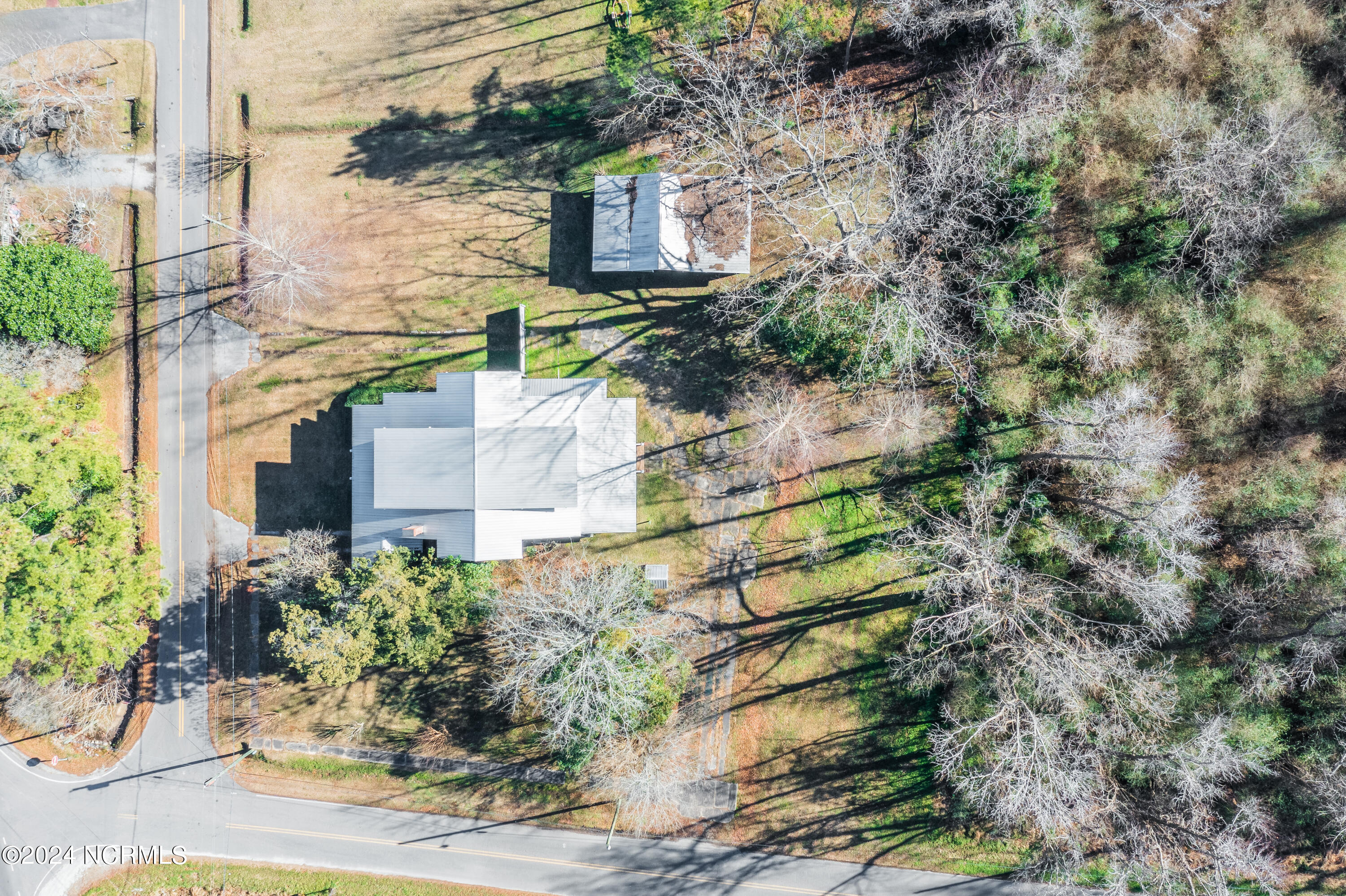 405 Carr Avenue