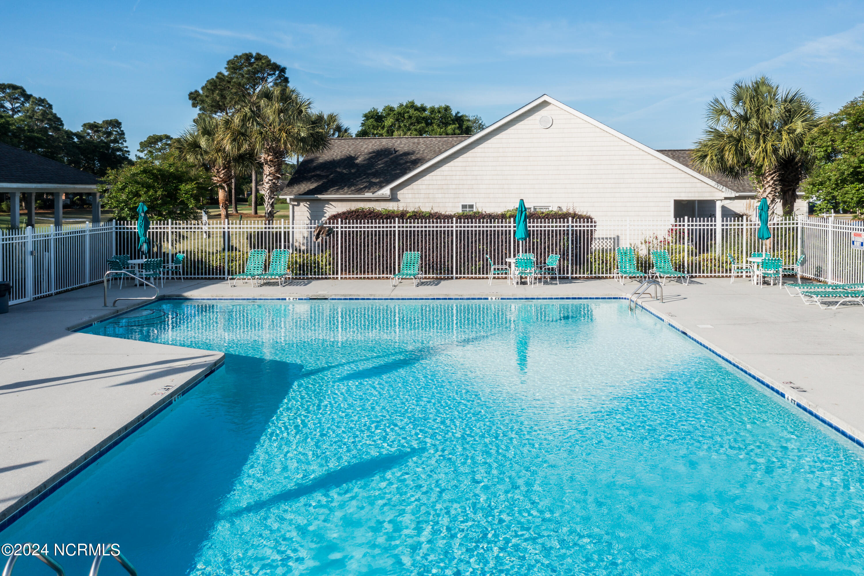 9404 Short Putt Court