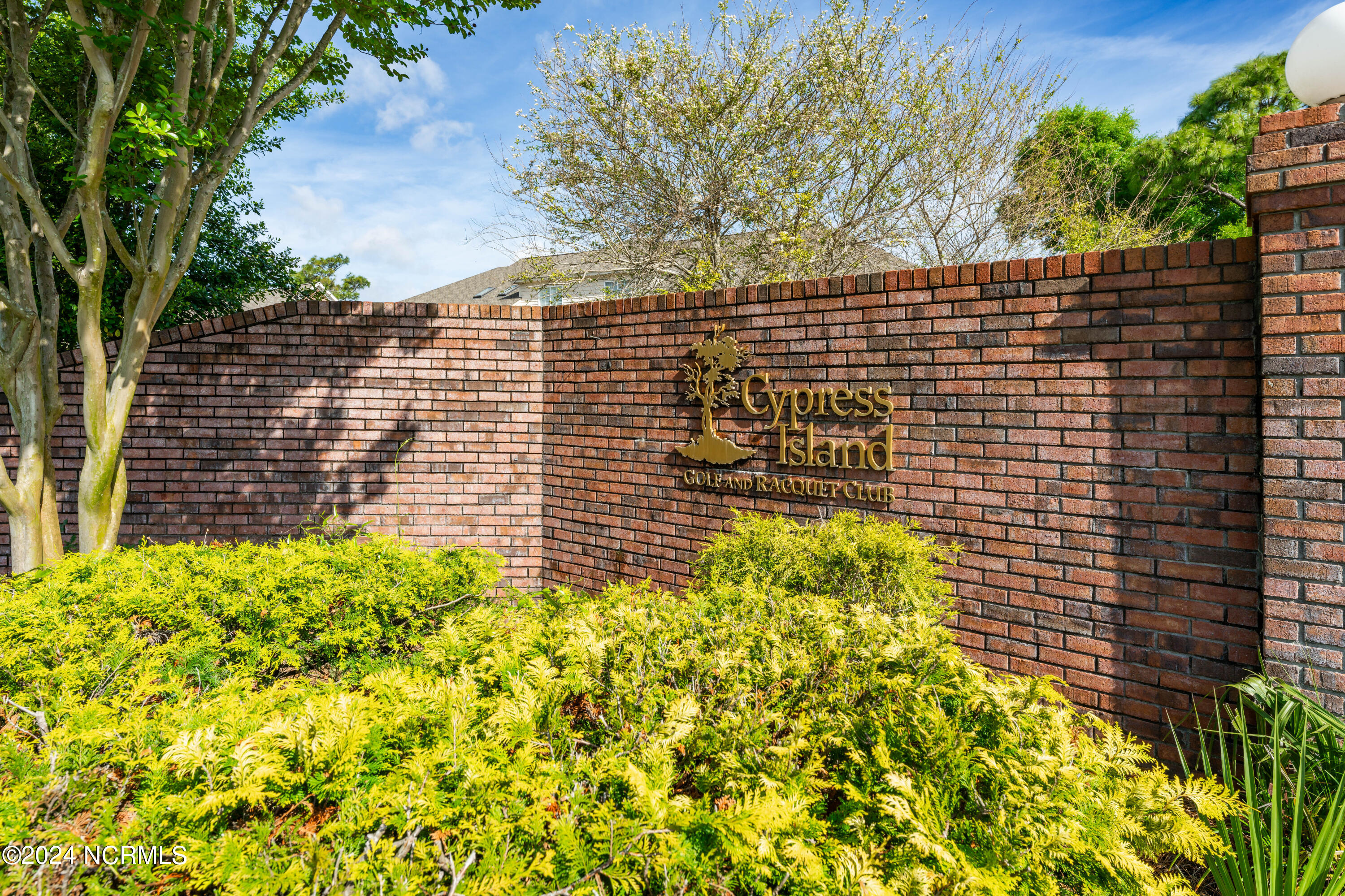 9404 Short Putt Court
