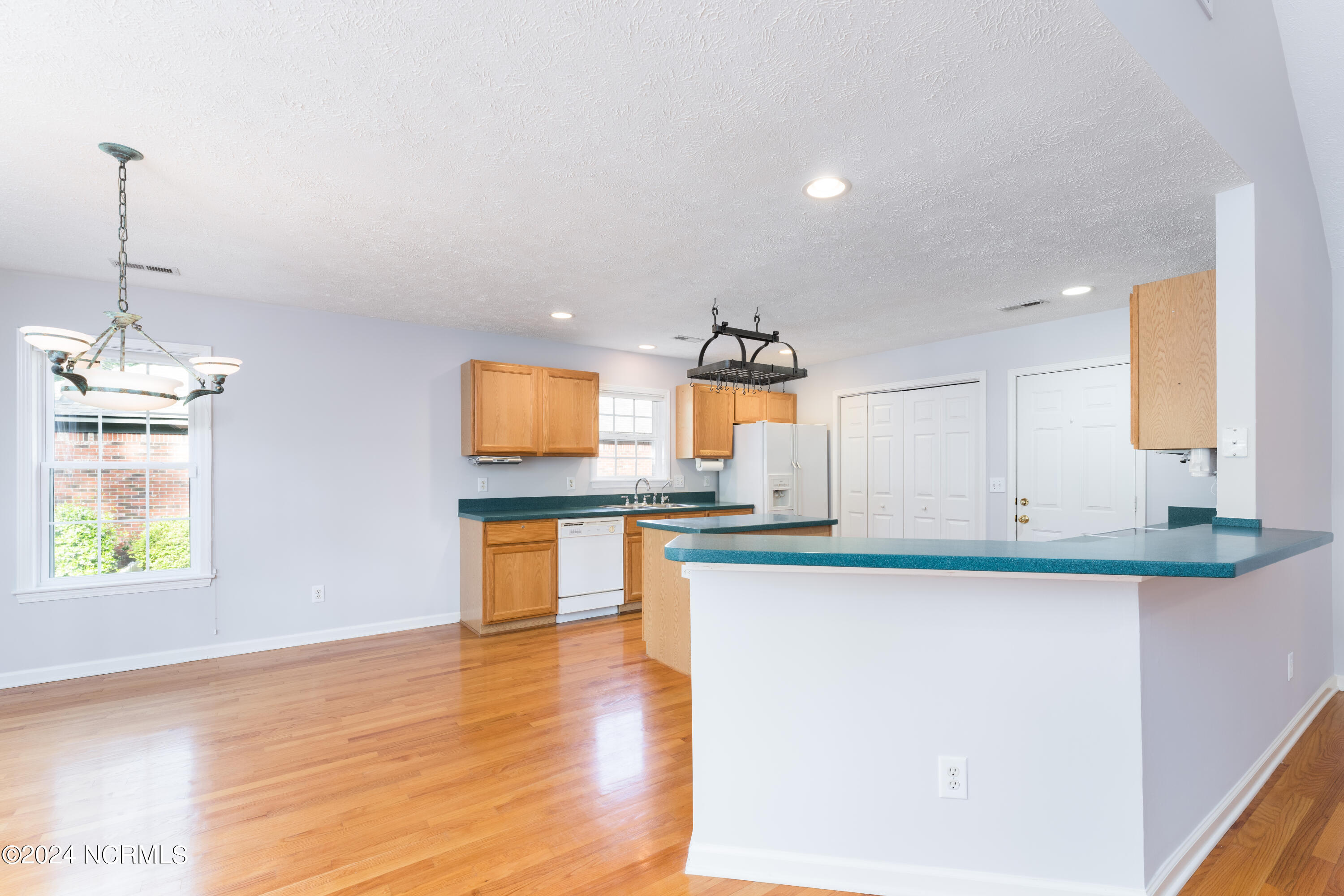 9404 Short Putt Court