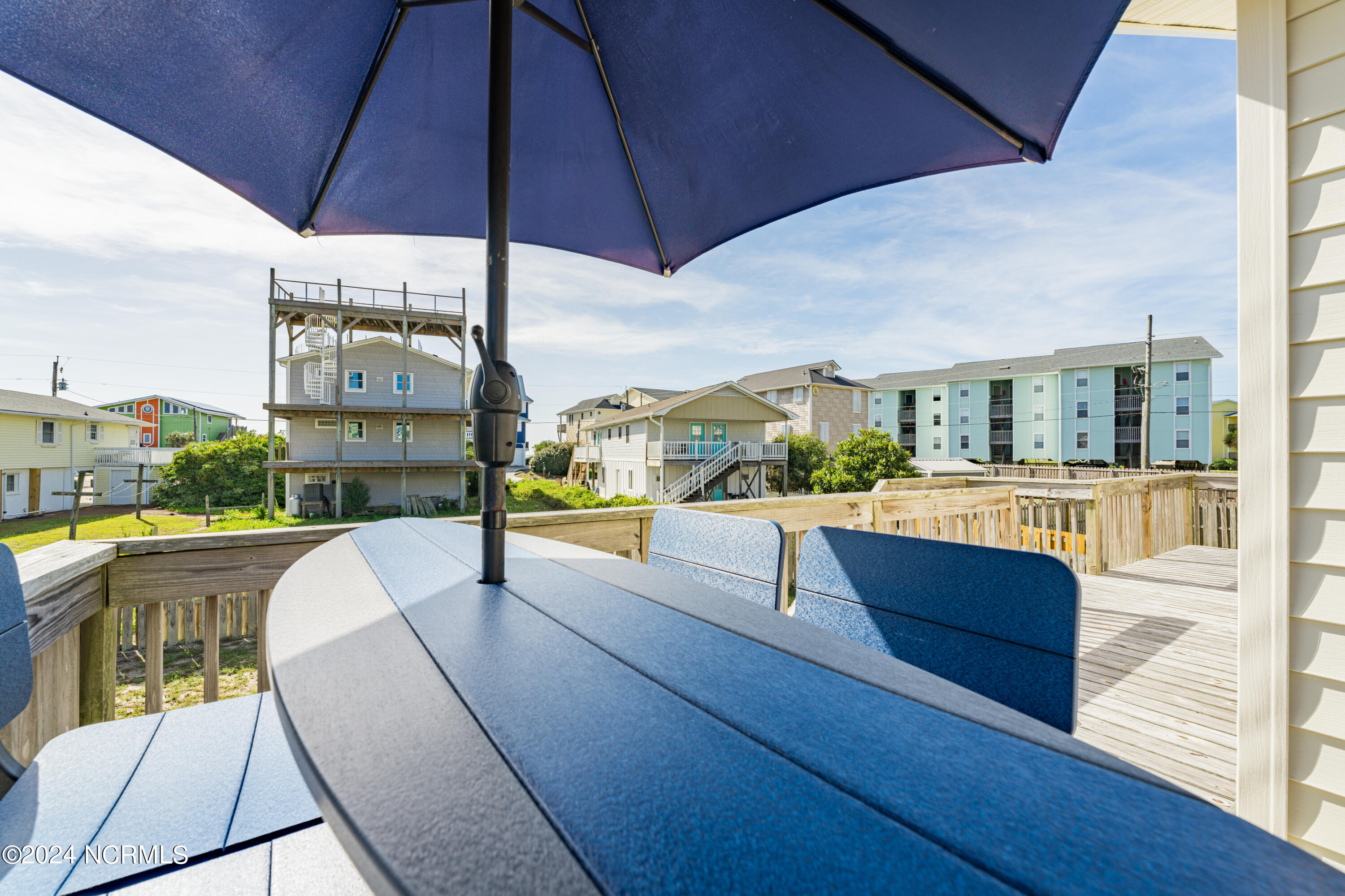 1006 N Topsail Drive