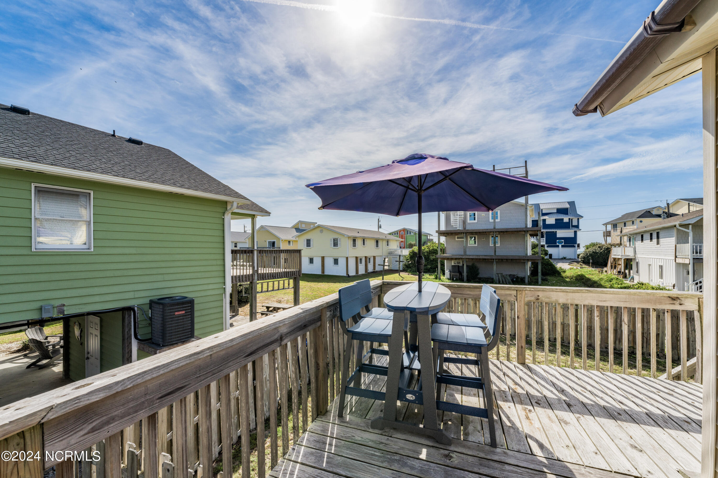 1006 N Topsail Drive