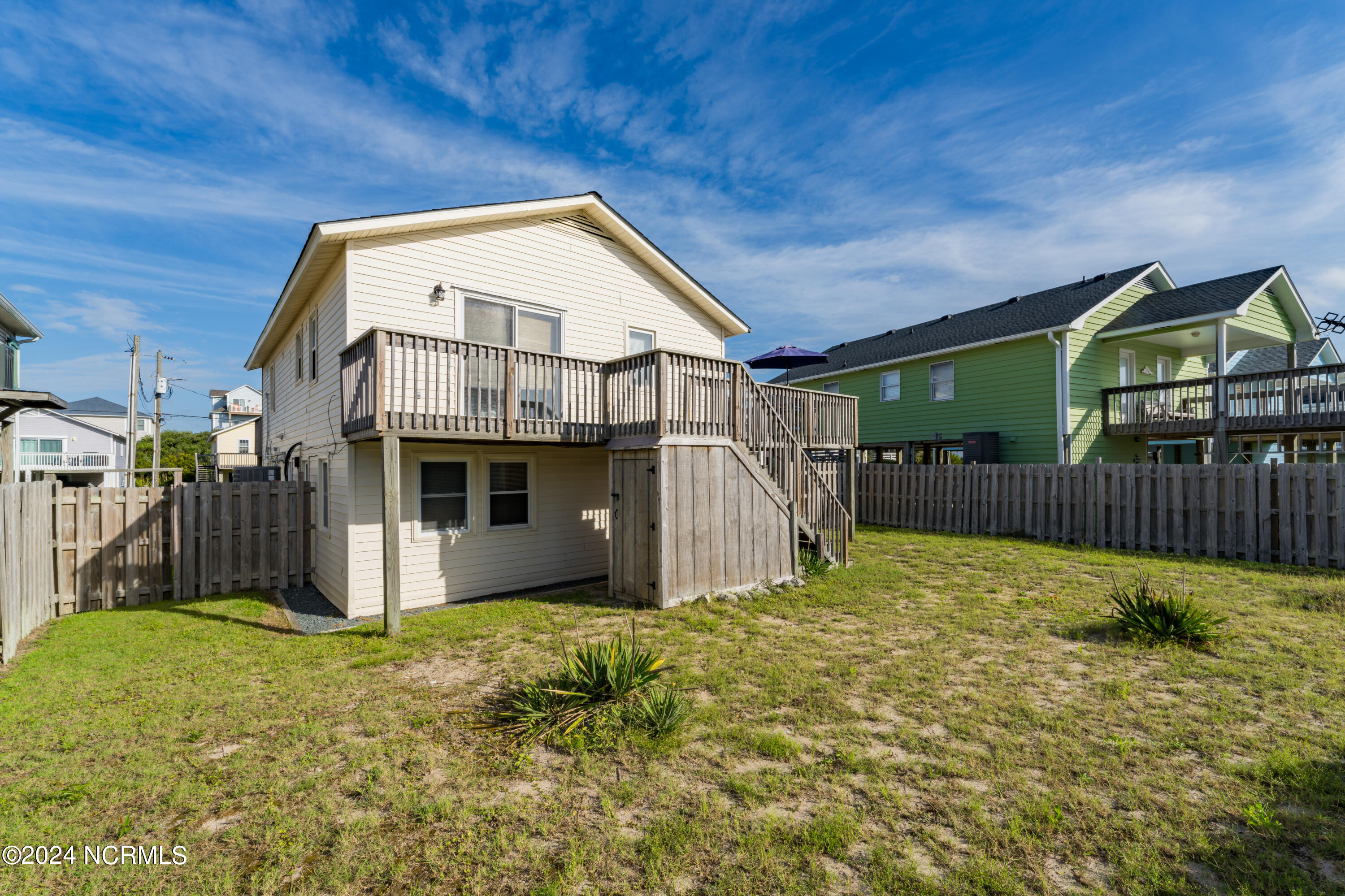 1006 N Topsail Drive