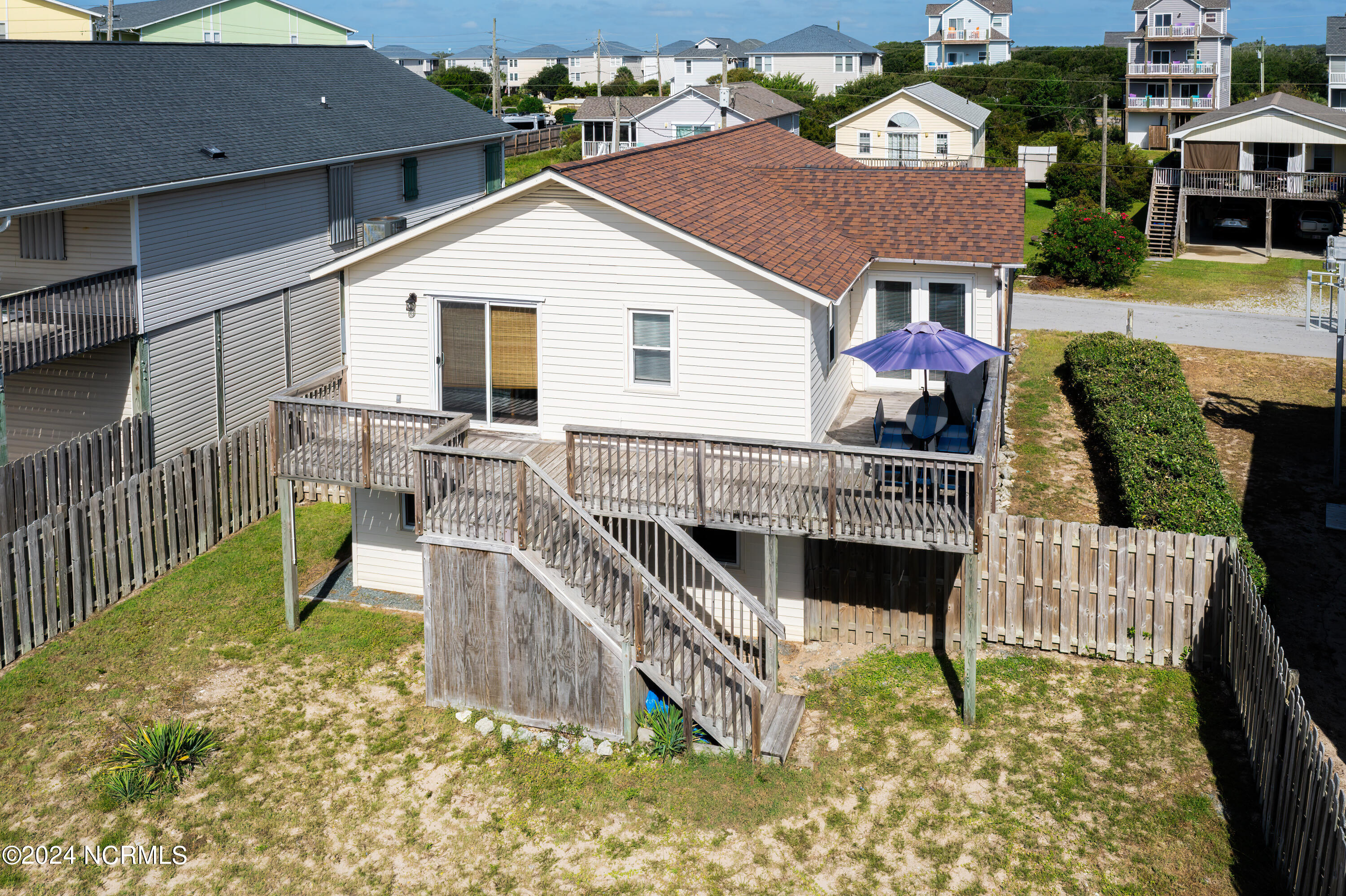 1006 N Topsail Drive