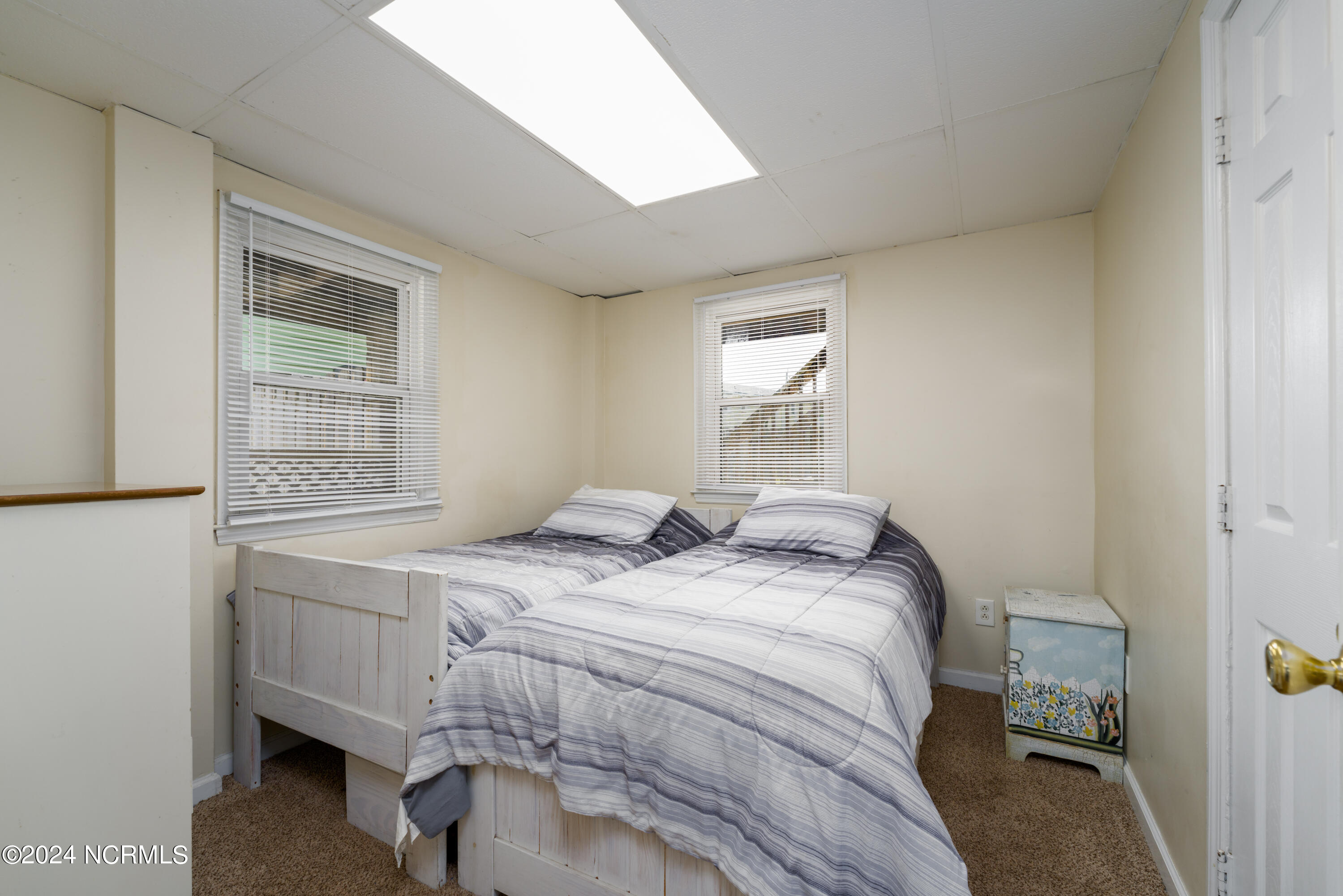 1006 N Topsail Drive