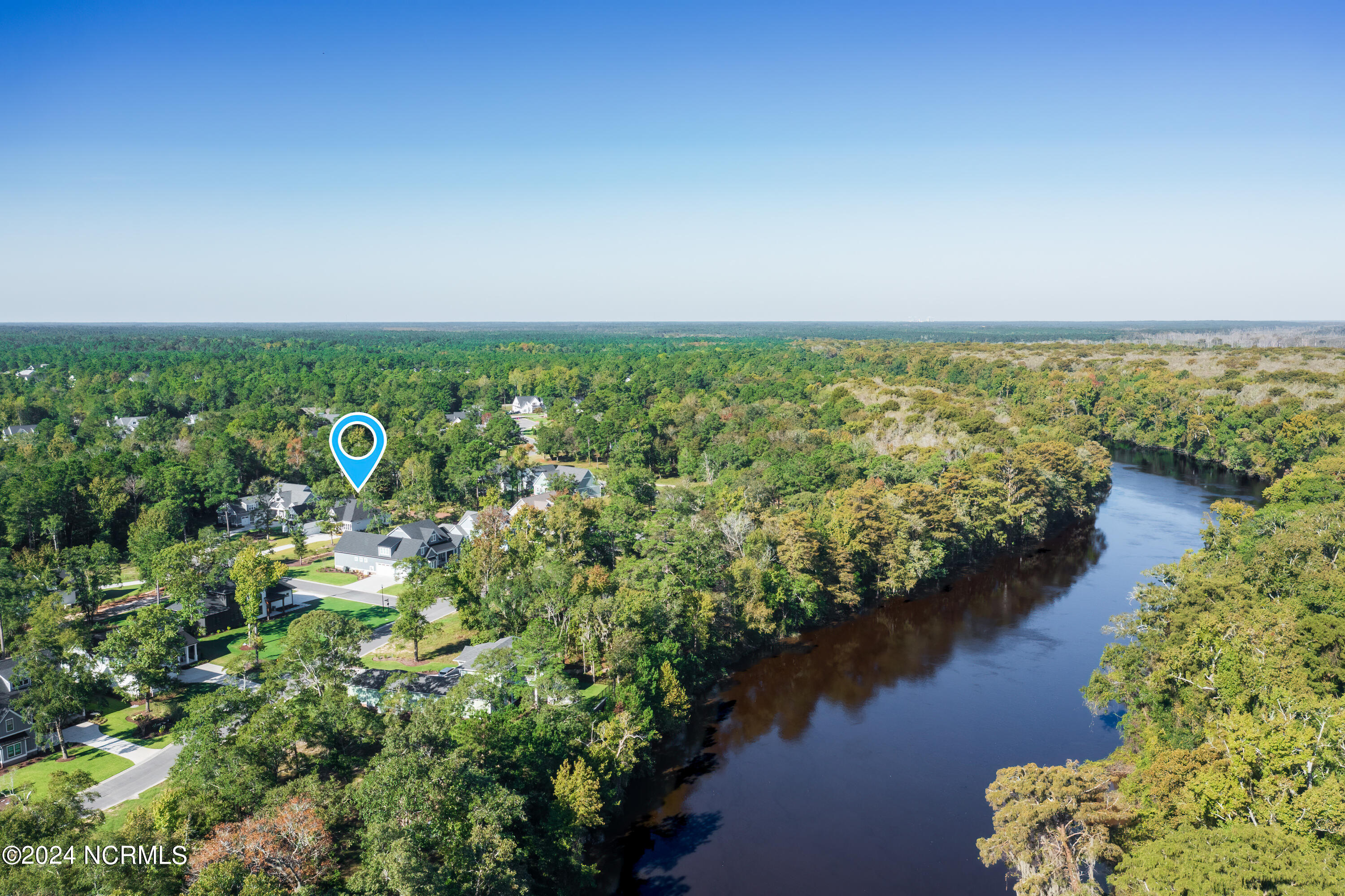 3865 River Overlook Court NE