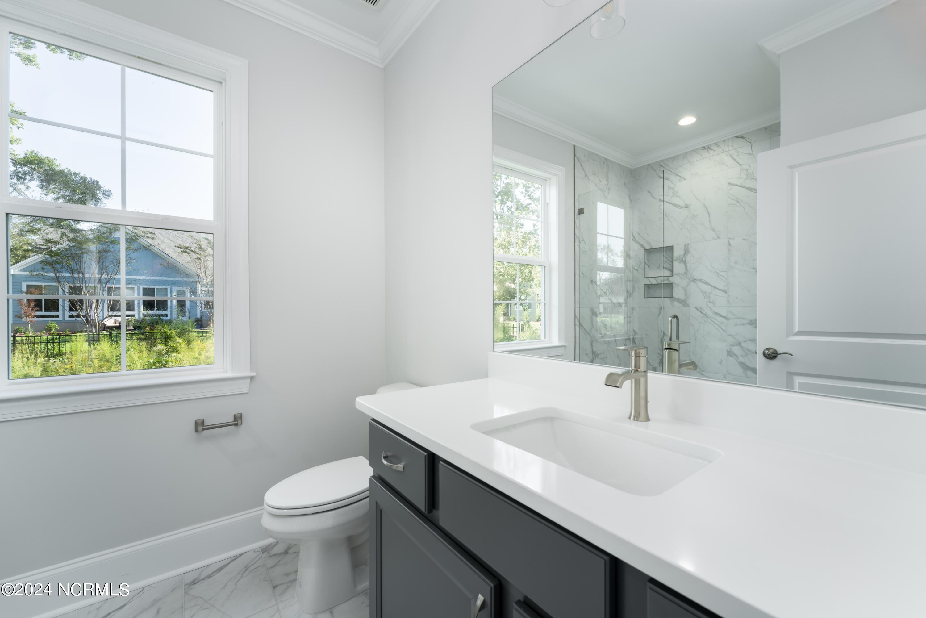 3865 River Overlook Court NE