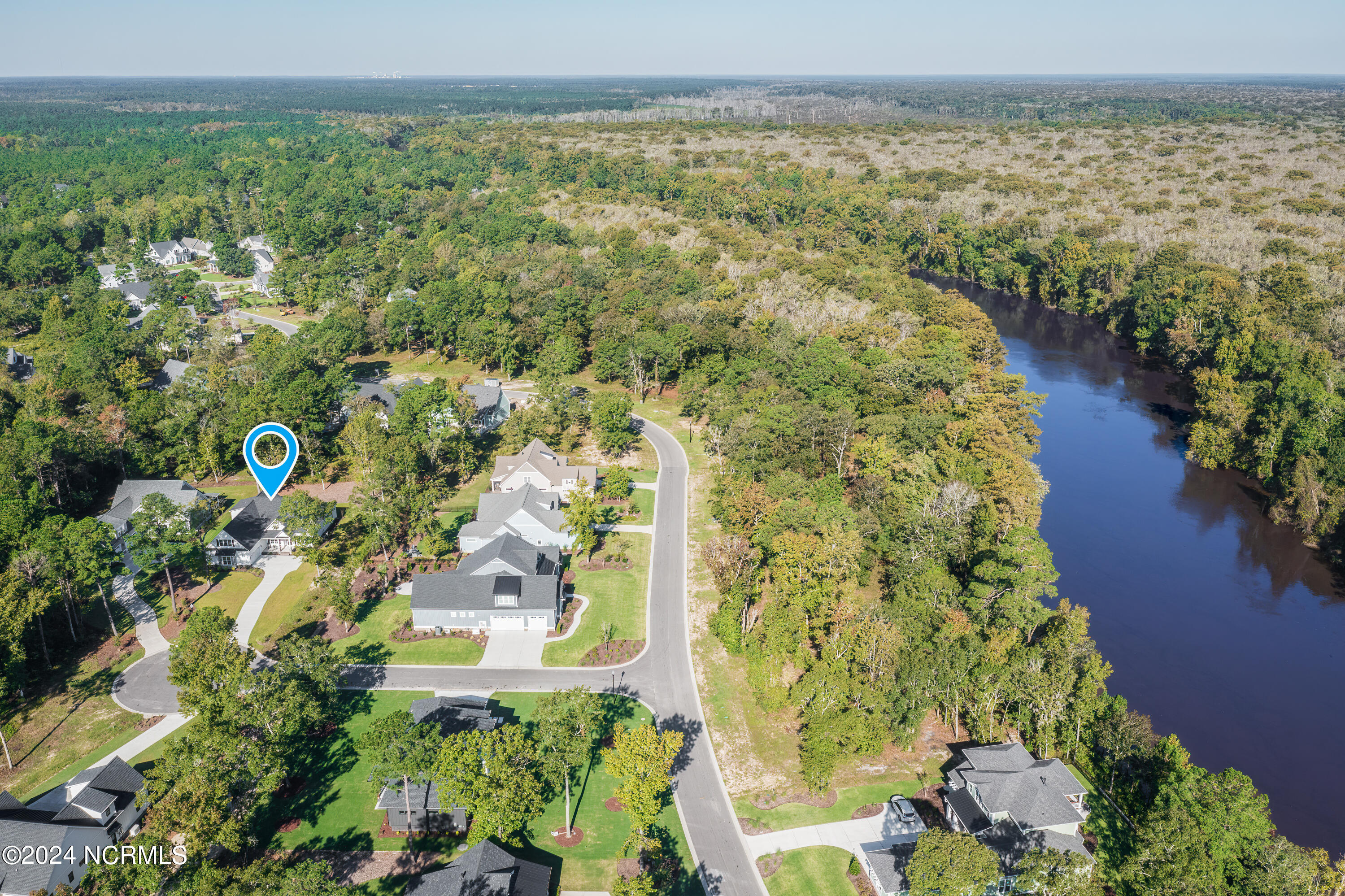 3865 River Overlook Court NE