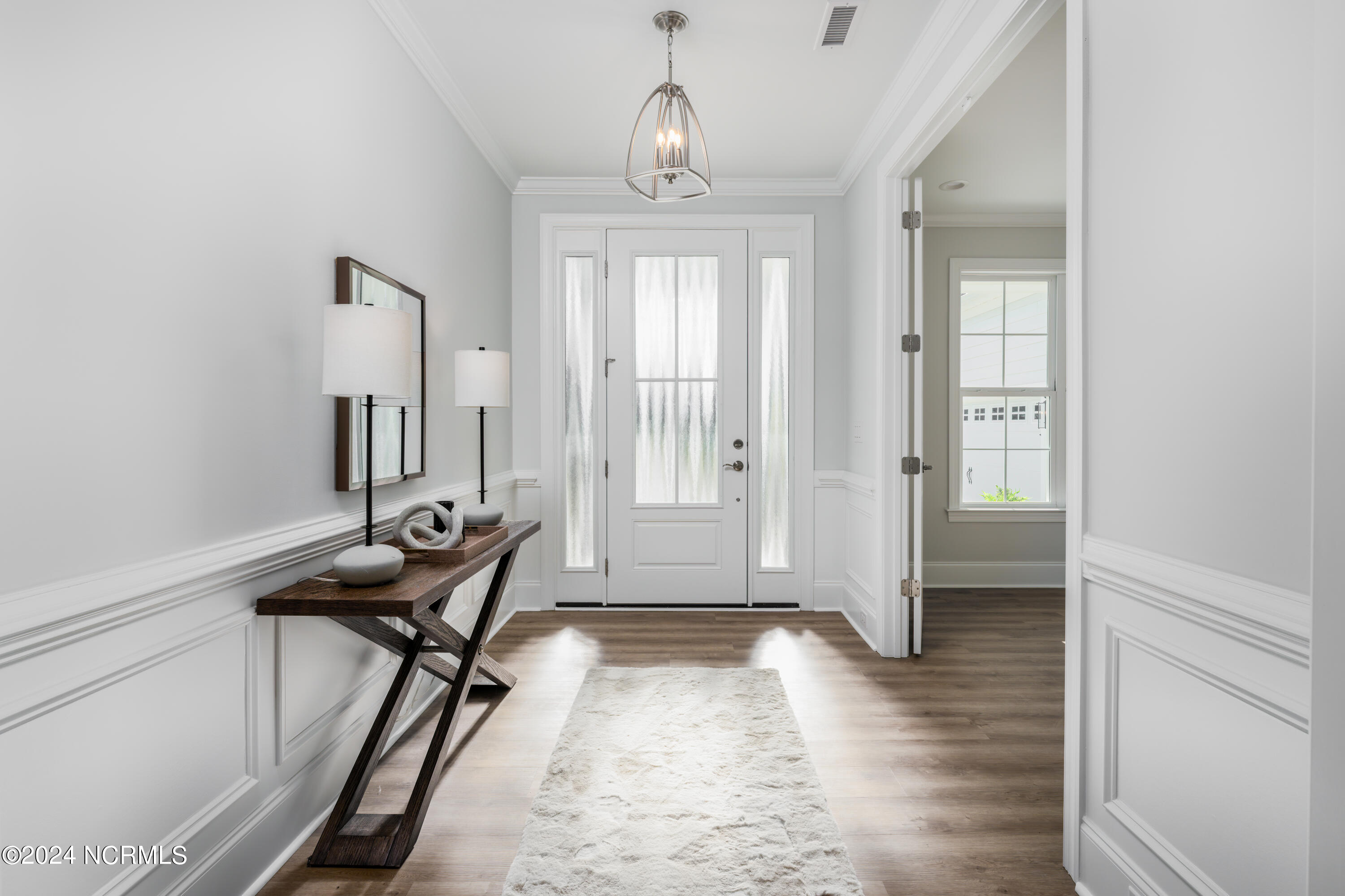 3865 River Overlook Court NE