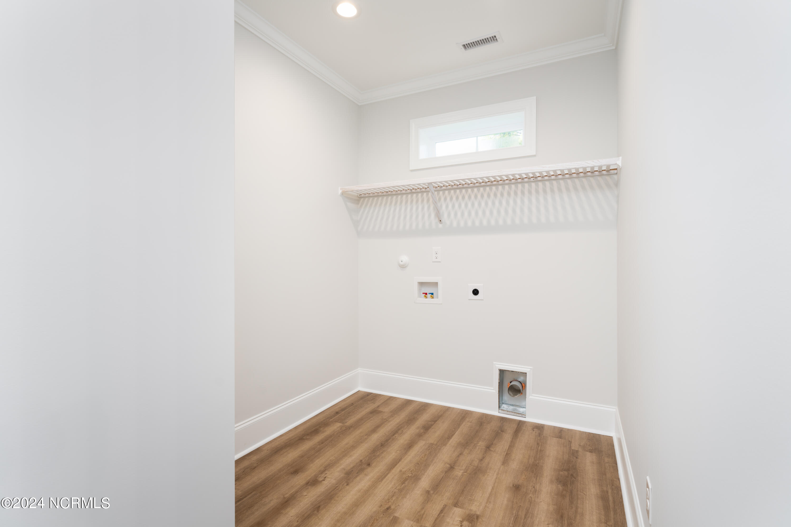 3865 River Overlook Court NE