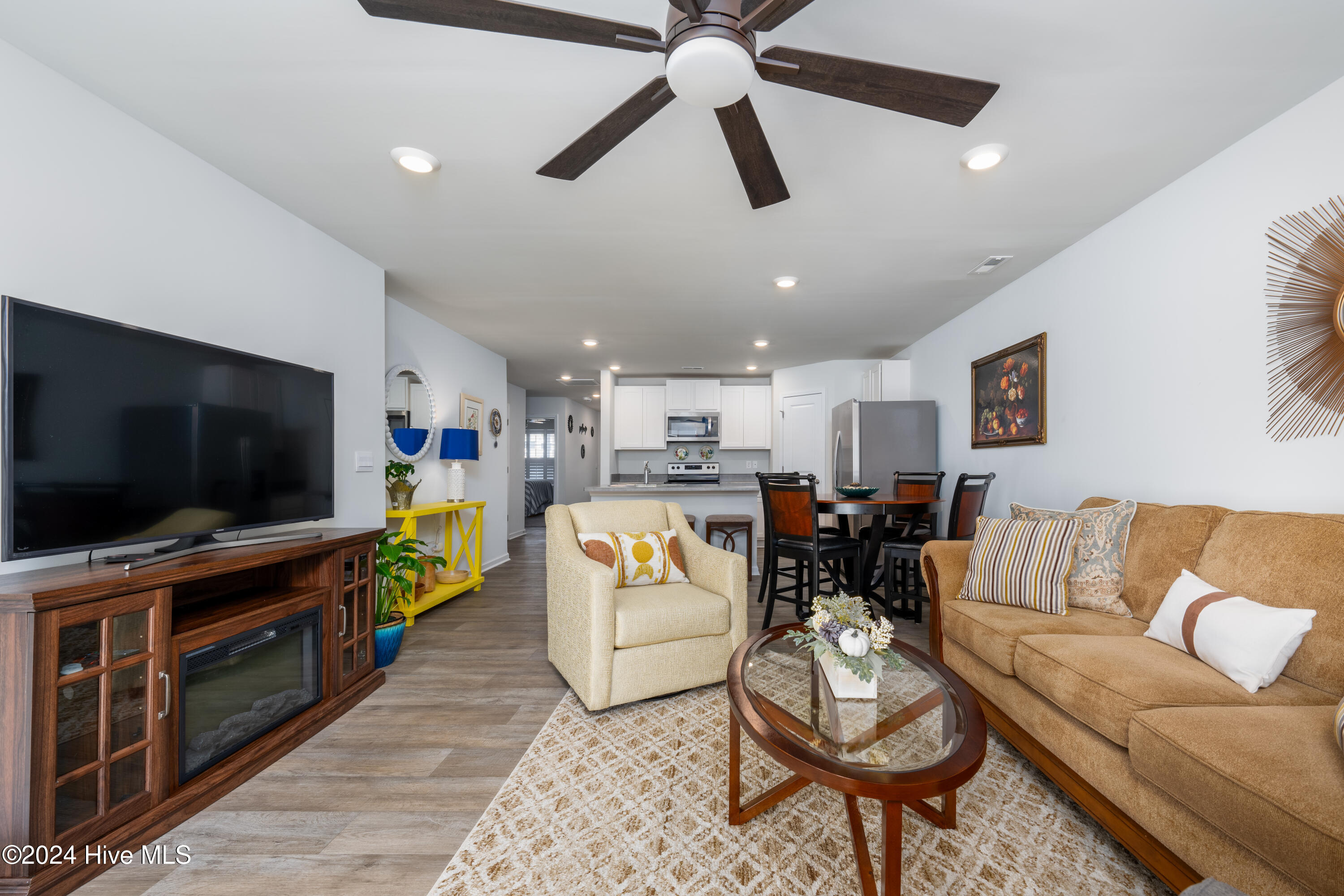 2125 Southern Bayberry Lane