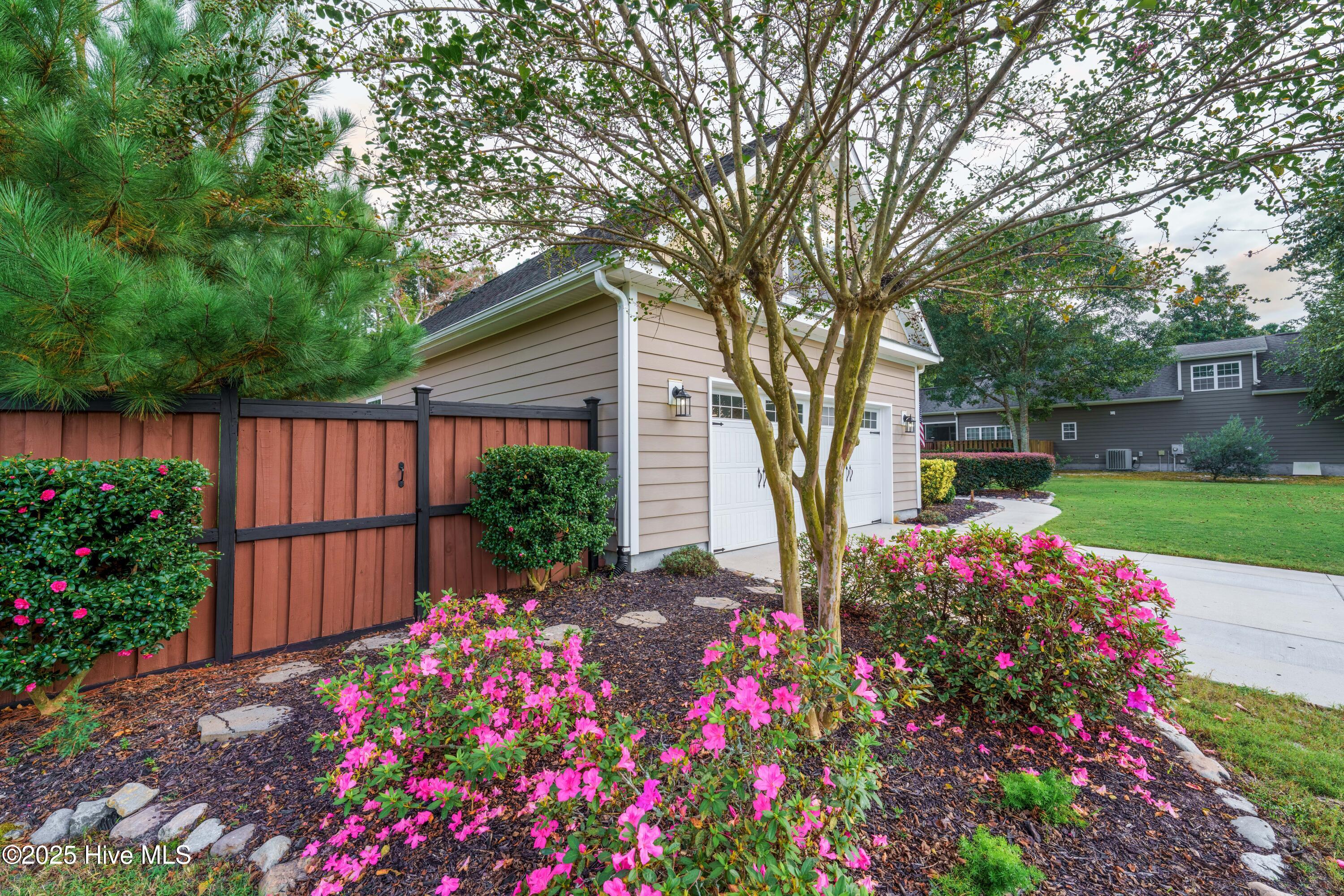 8112 Saltcedar Drive