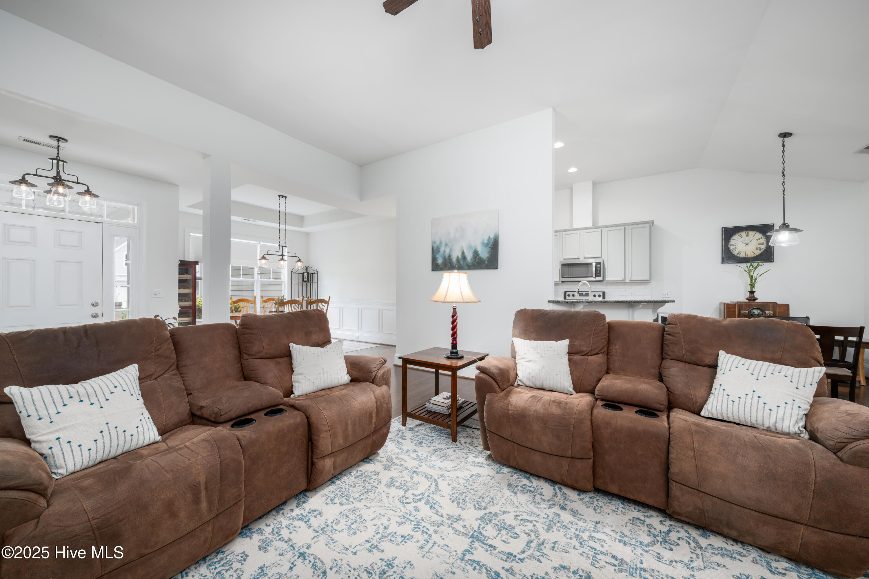 8112 Saltcedar Drive