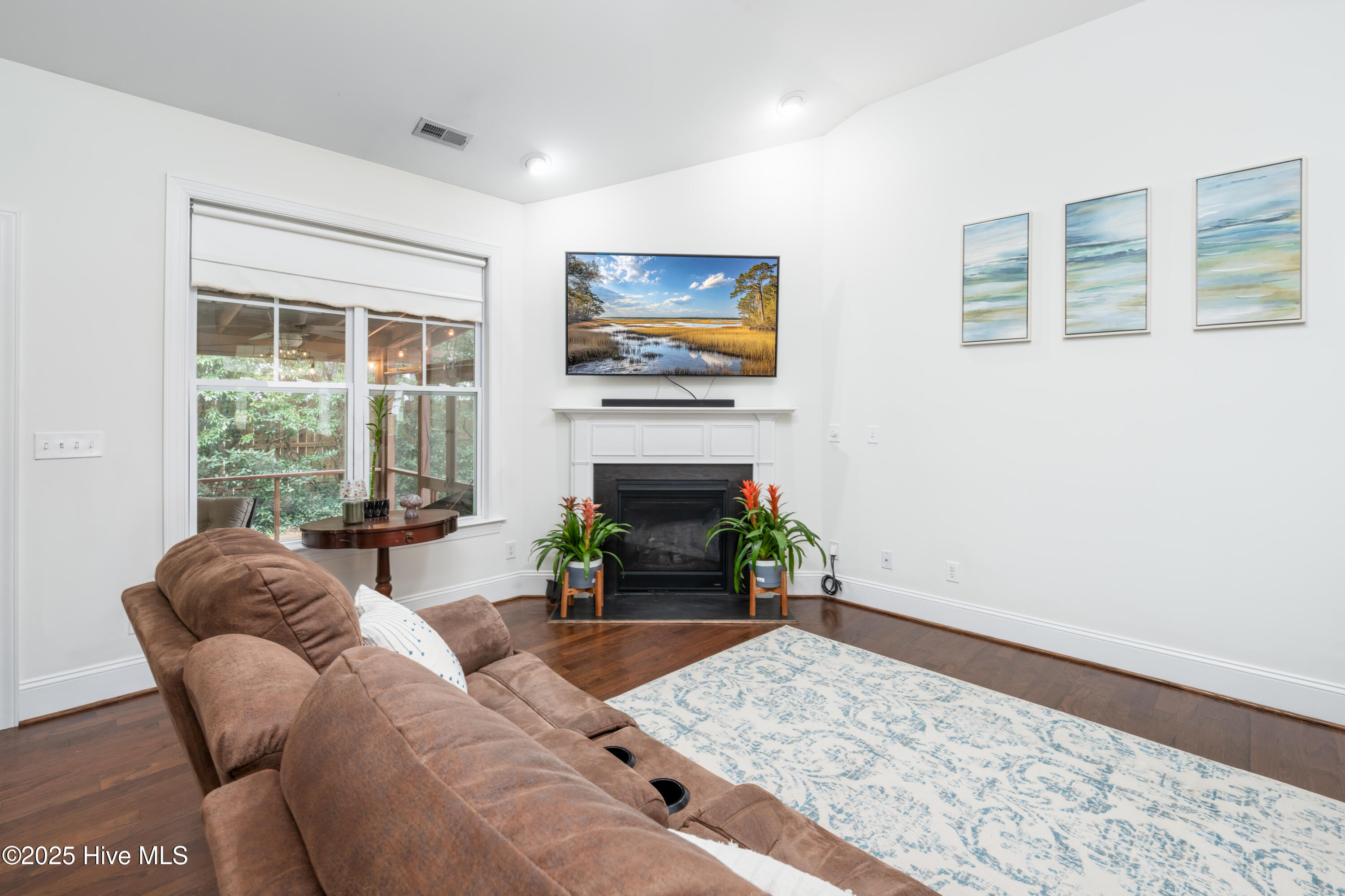 8112 Saltcedar Drive