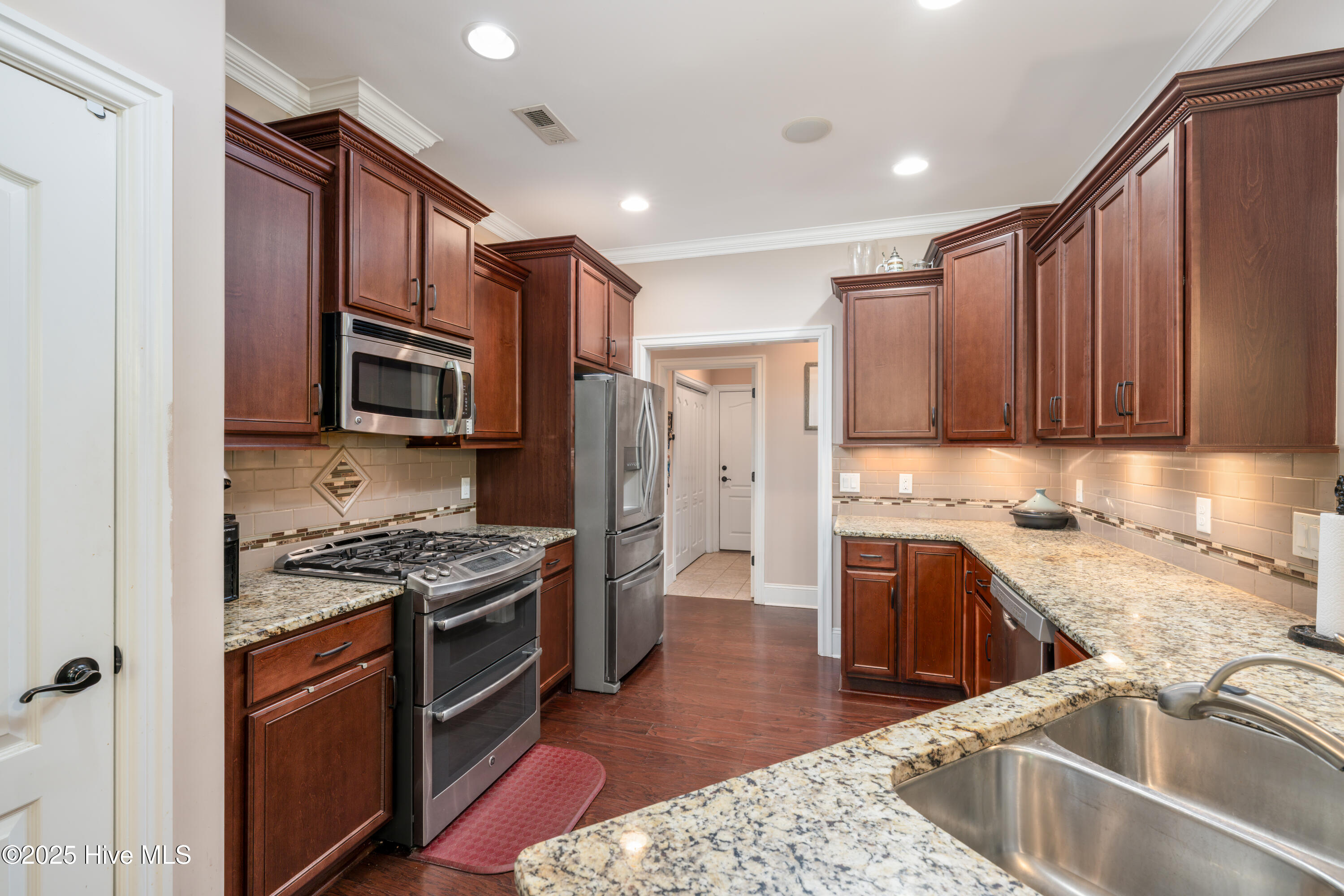 2314 Hickory Bottom Court NE