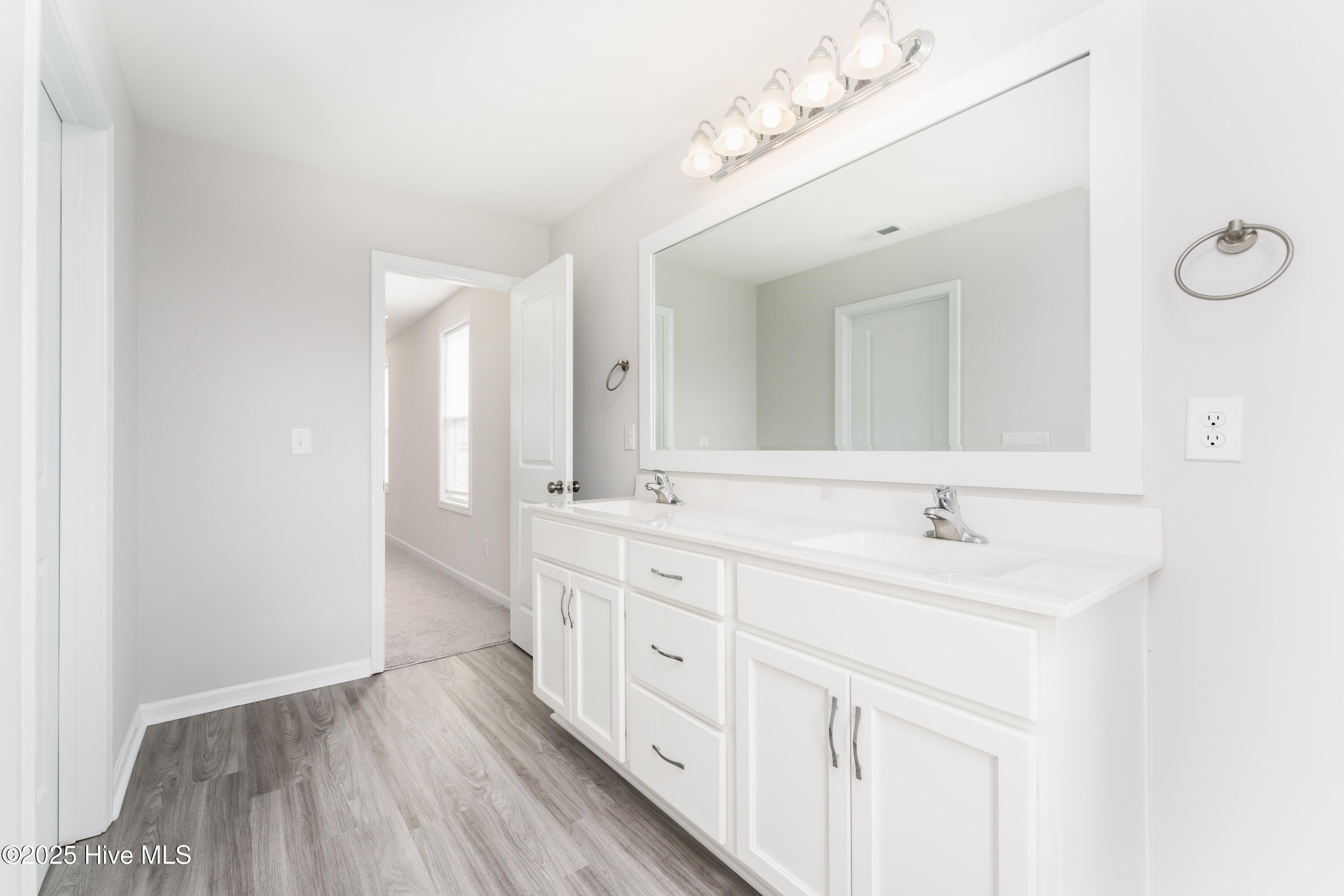 3911 Northern Lights Drive