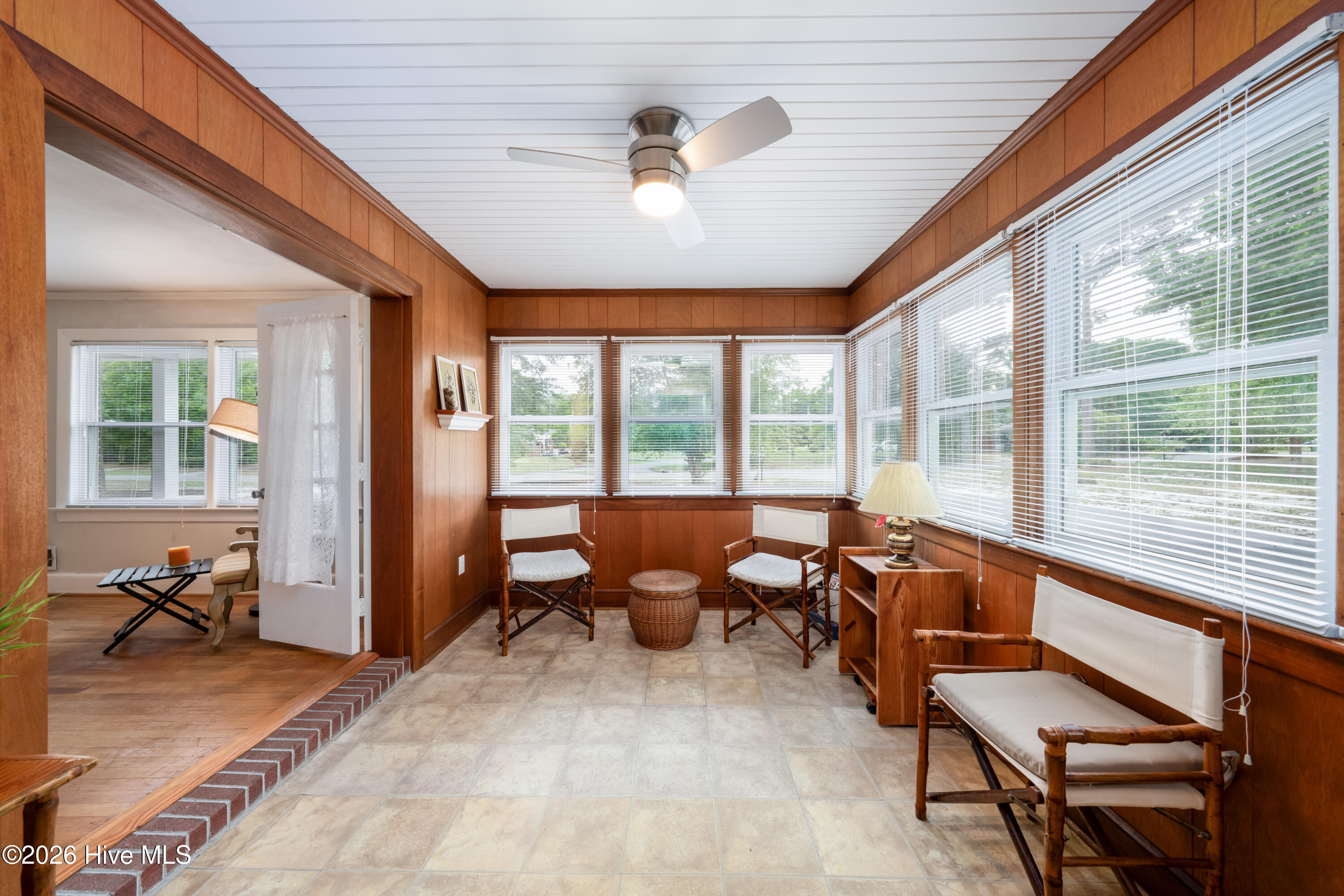 4602 Mockingbird Lane