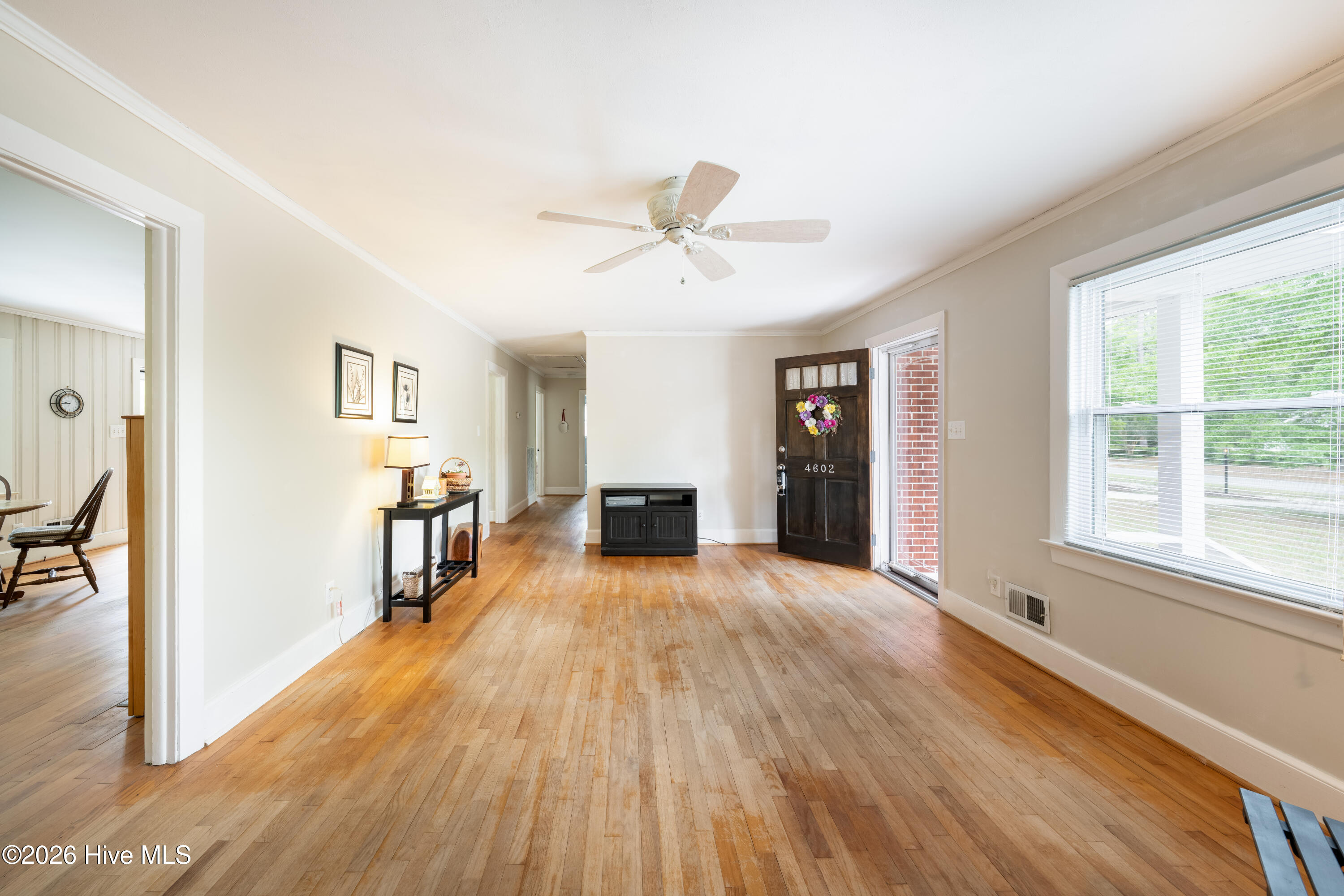 4602 Mockingbird Lane