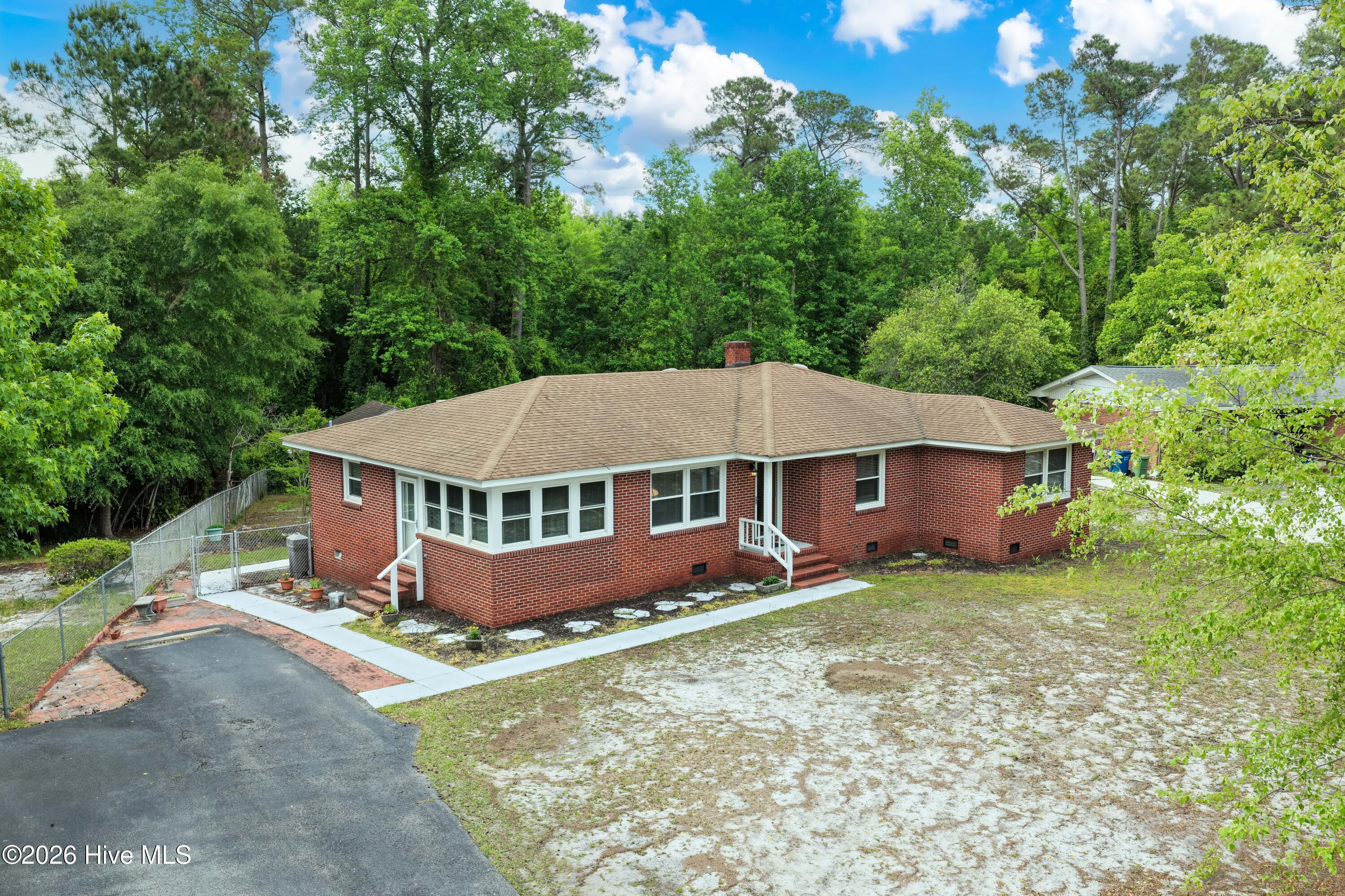 4602 Mockingbird Lane