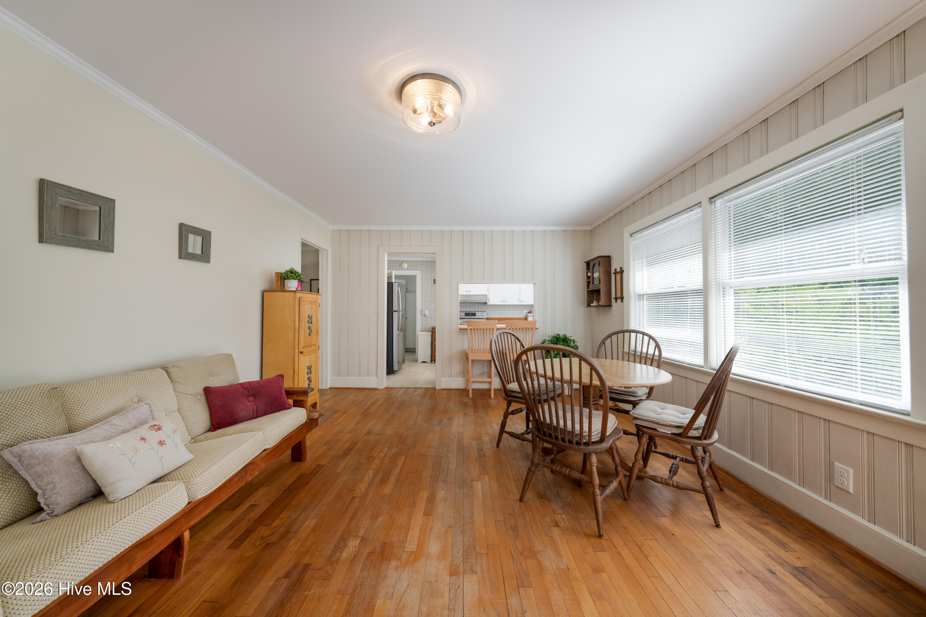 4602 Mockingbird Lane