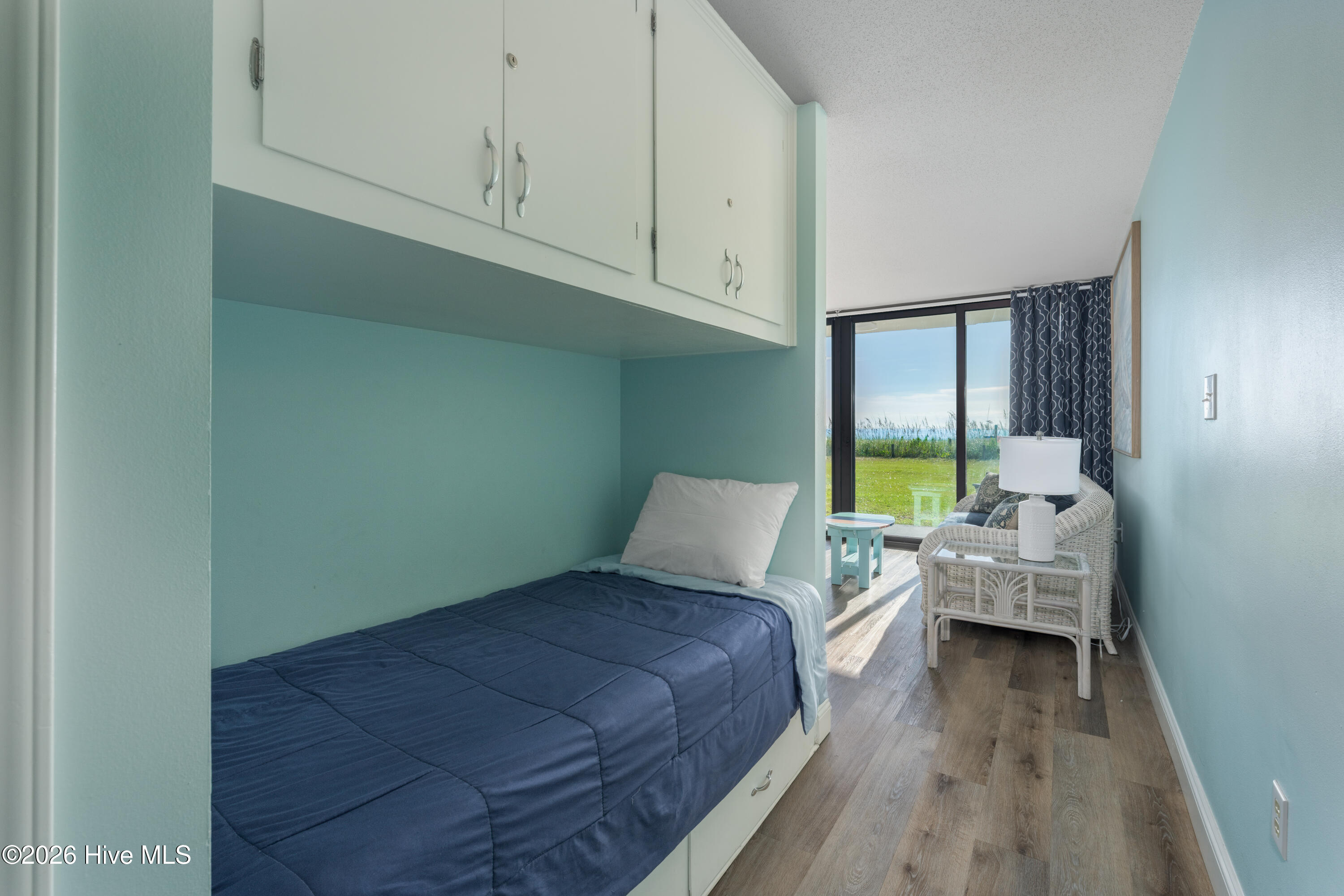 1615 Lake Park Boulevard S Unit 106