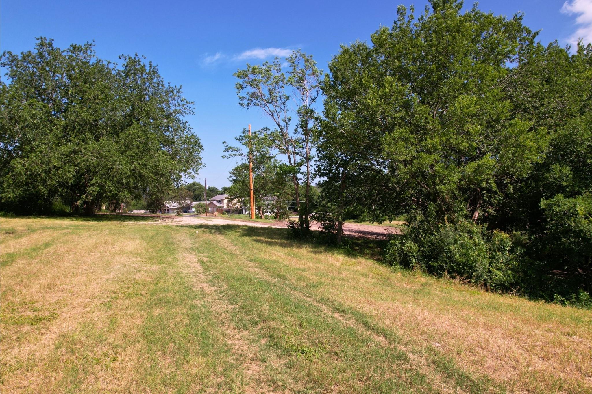 2610 & 2606 Metcalfe RD