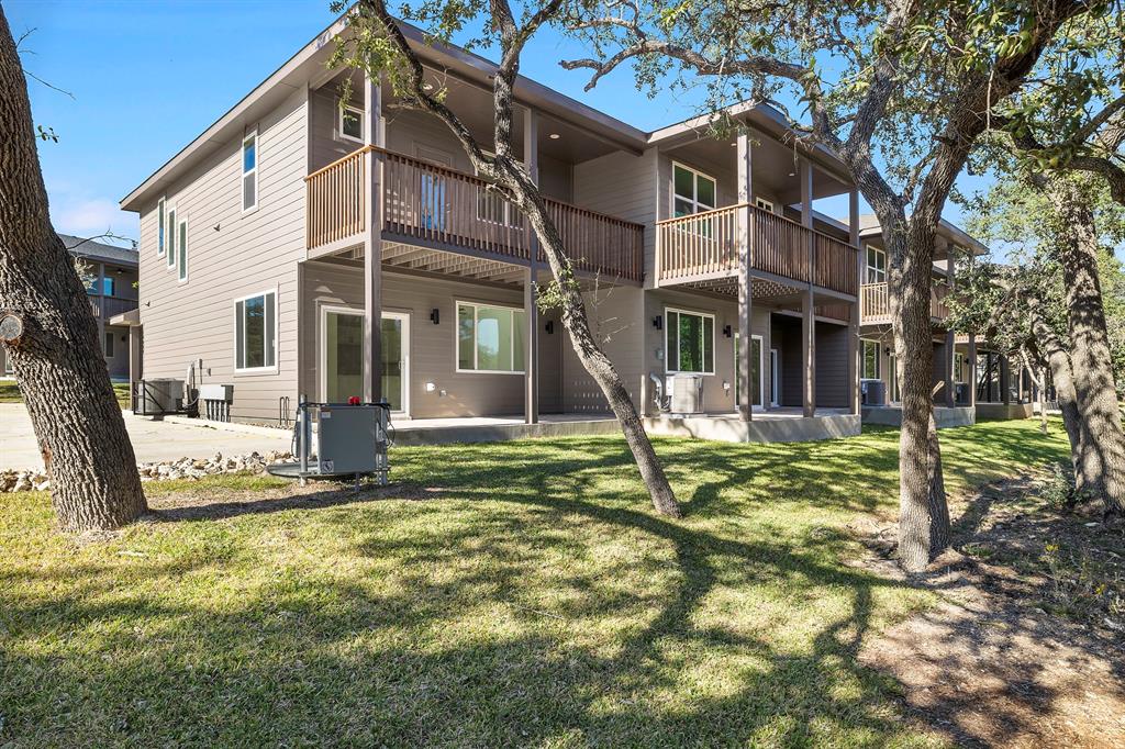 18800 Hogan CIR Unit: 101-107