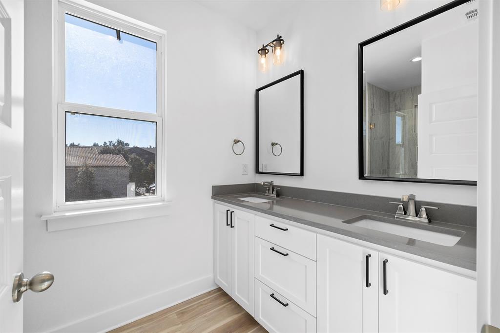 18800 Hogan CIR Unit: 101-107