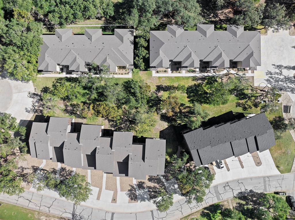 18800 Hogan CIR Unit: 101-107