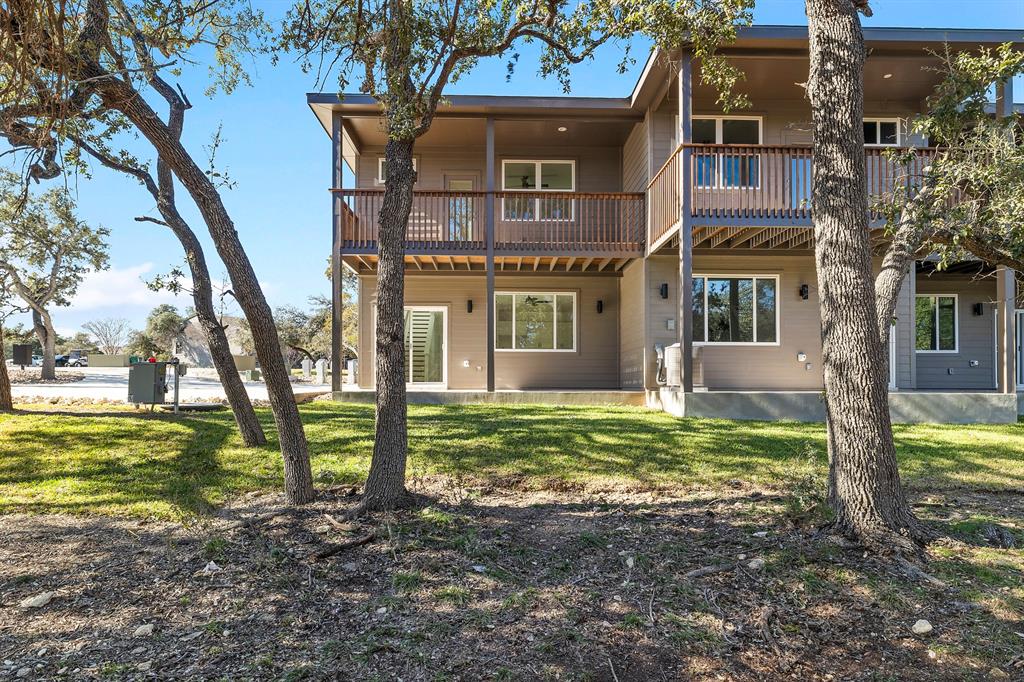 18800 Hogan CIR Unit: 101-107