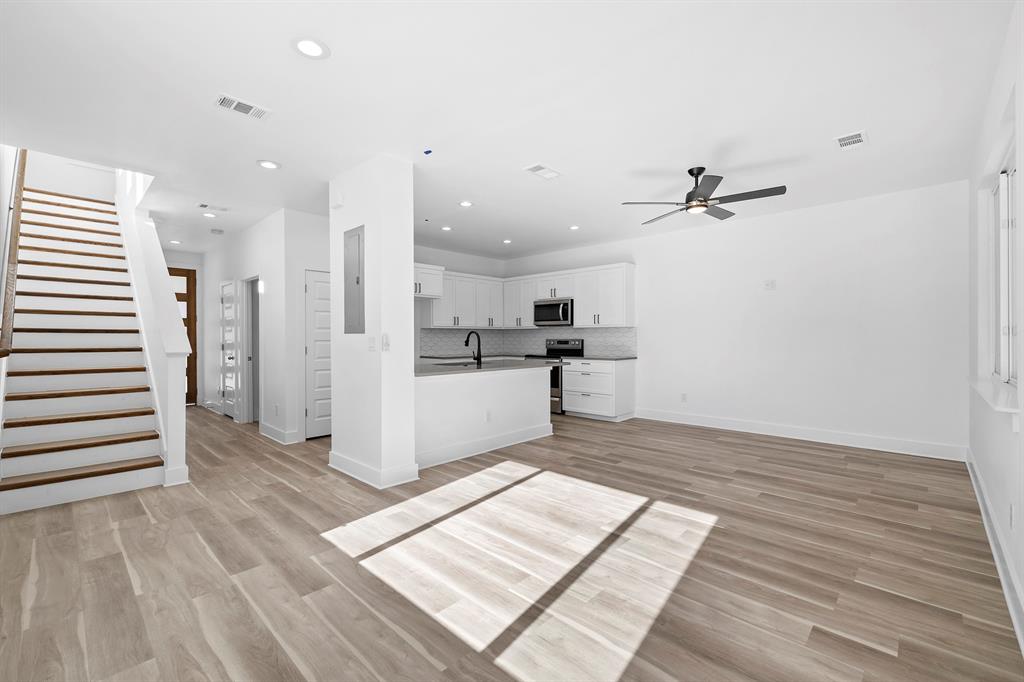 18800 Hogan CIR Unit: 101-107