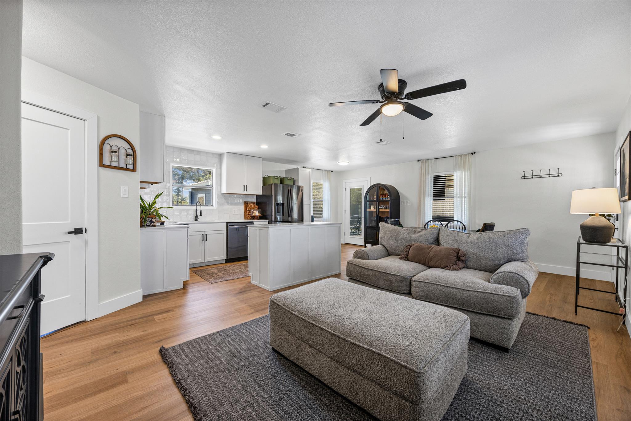 20811 Trapper LN