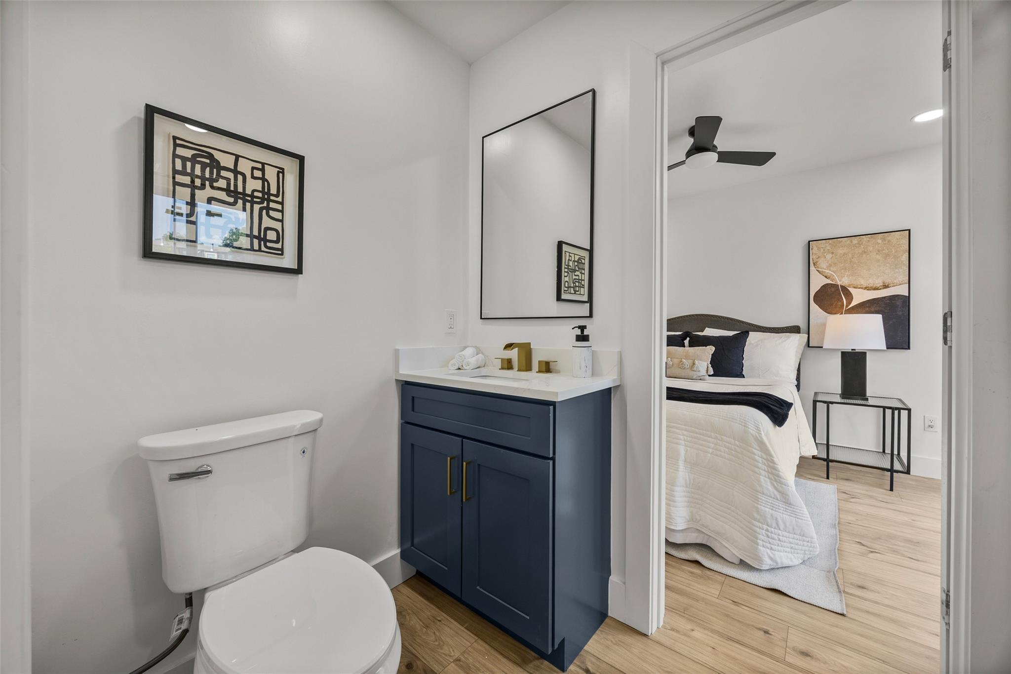 19005 Venture DR