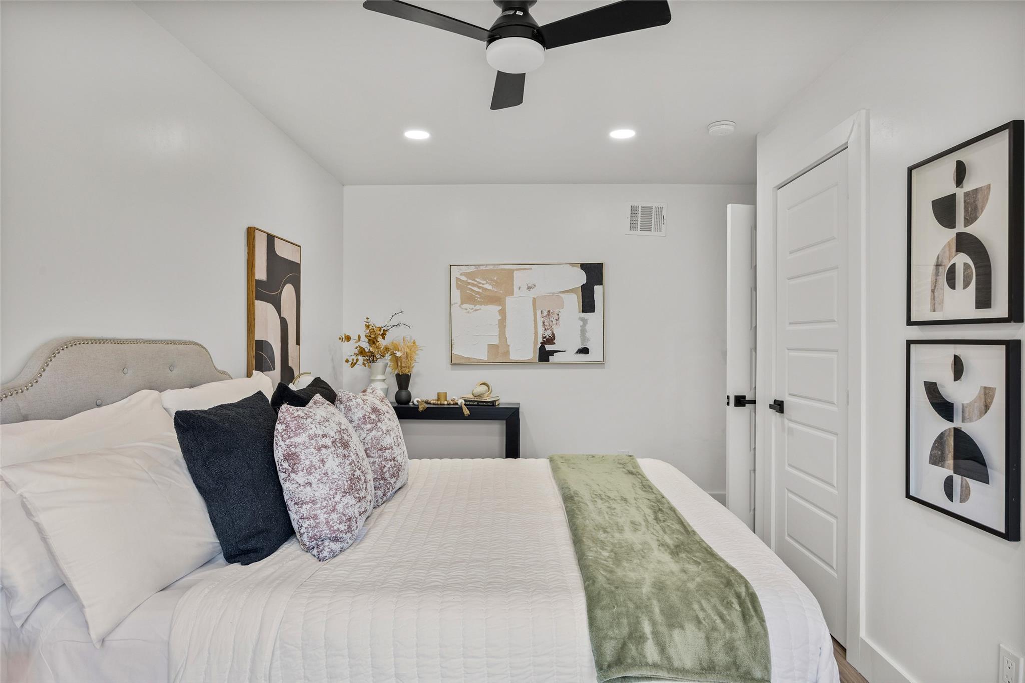 19005 Venture DR