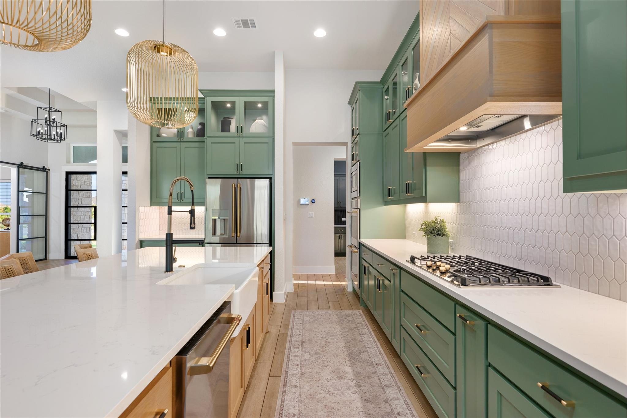 112 Honey Locust CV