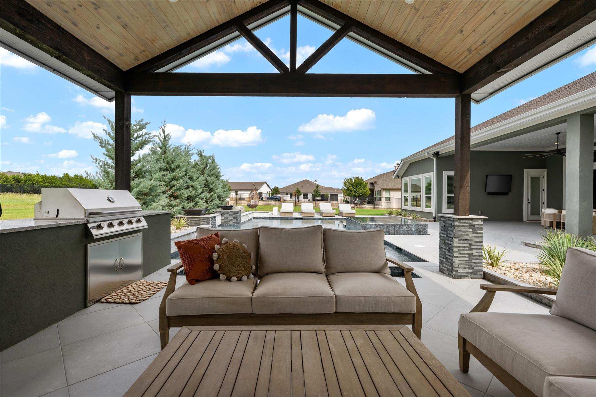 112 Honey Locust CV